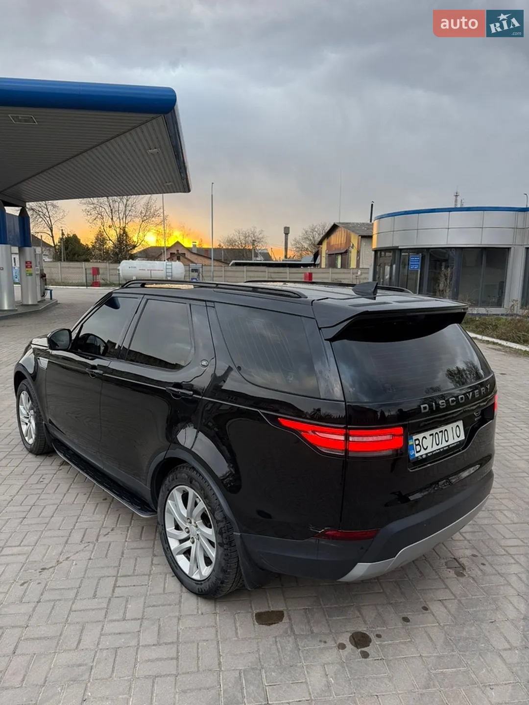 2017 Land Rover Discovery - мініатюра 9