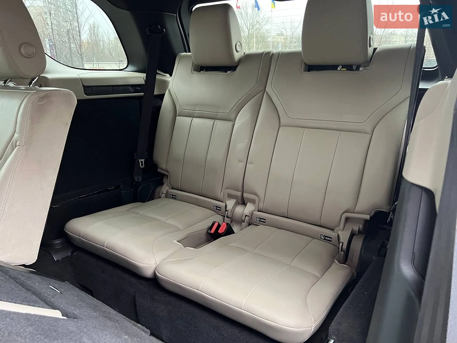 2018 Land Rover Discovery - мініатюра 13