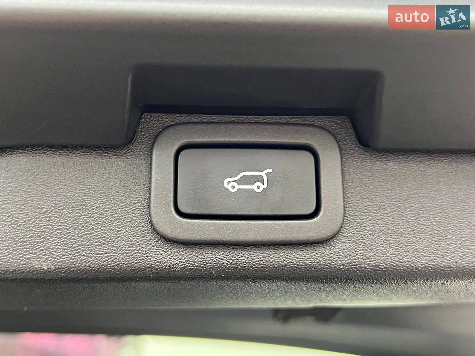 2018 Land Rover Discovery - мініатюра 43