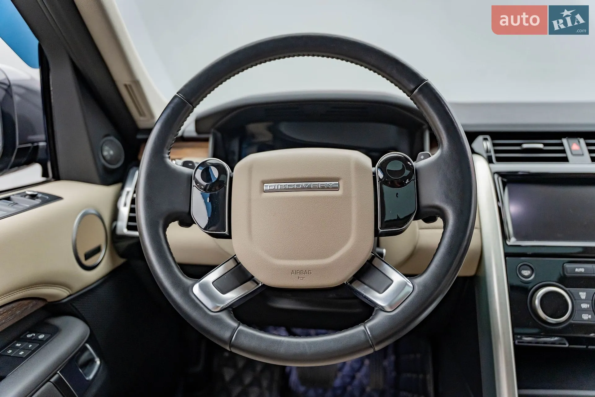 2019 Land Rover Discovery - мініатюра 20