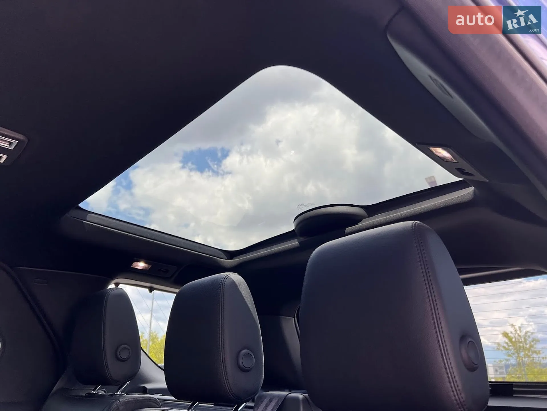 2019 Land Rover Discovery - мініатюра 32