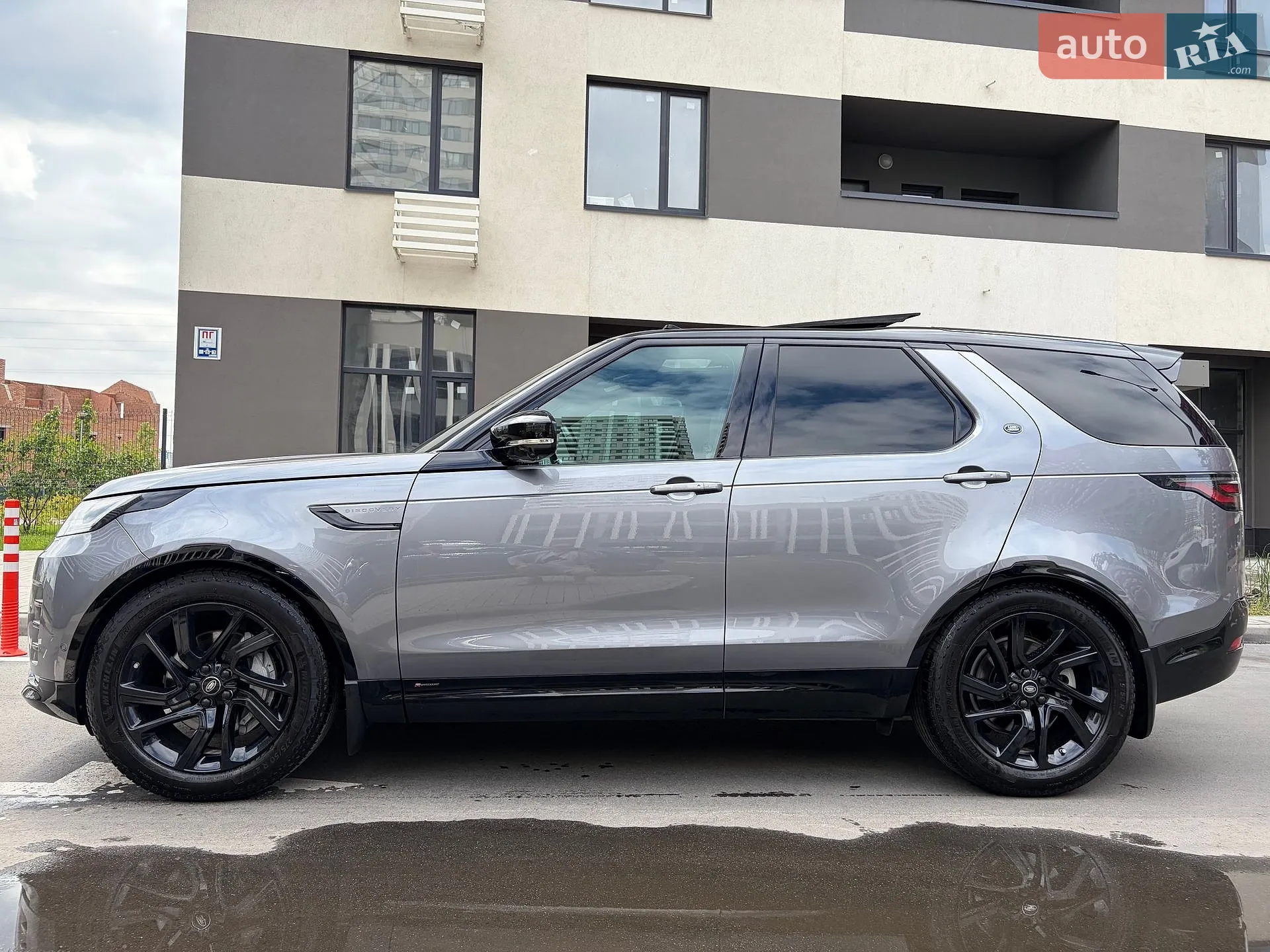 2021 Land Rover Discovery - мініатюра 32