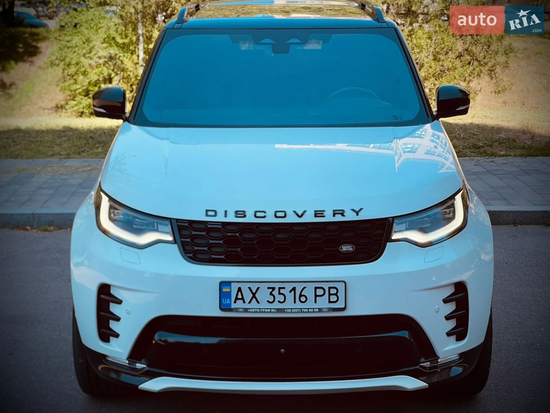 2021 Land Rover Discovery - мініатюра 15
