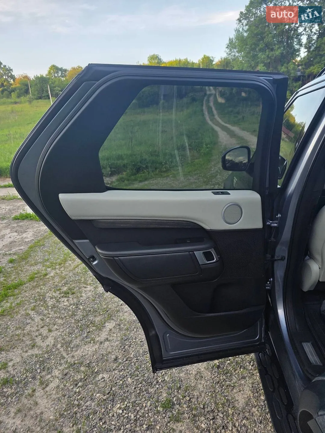 2018 Land Rover Discovery - мініатюра 45