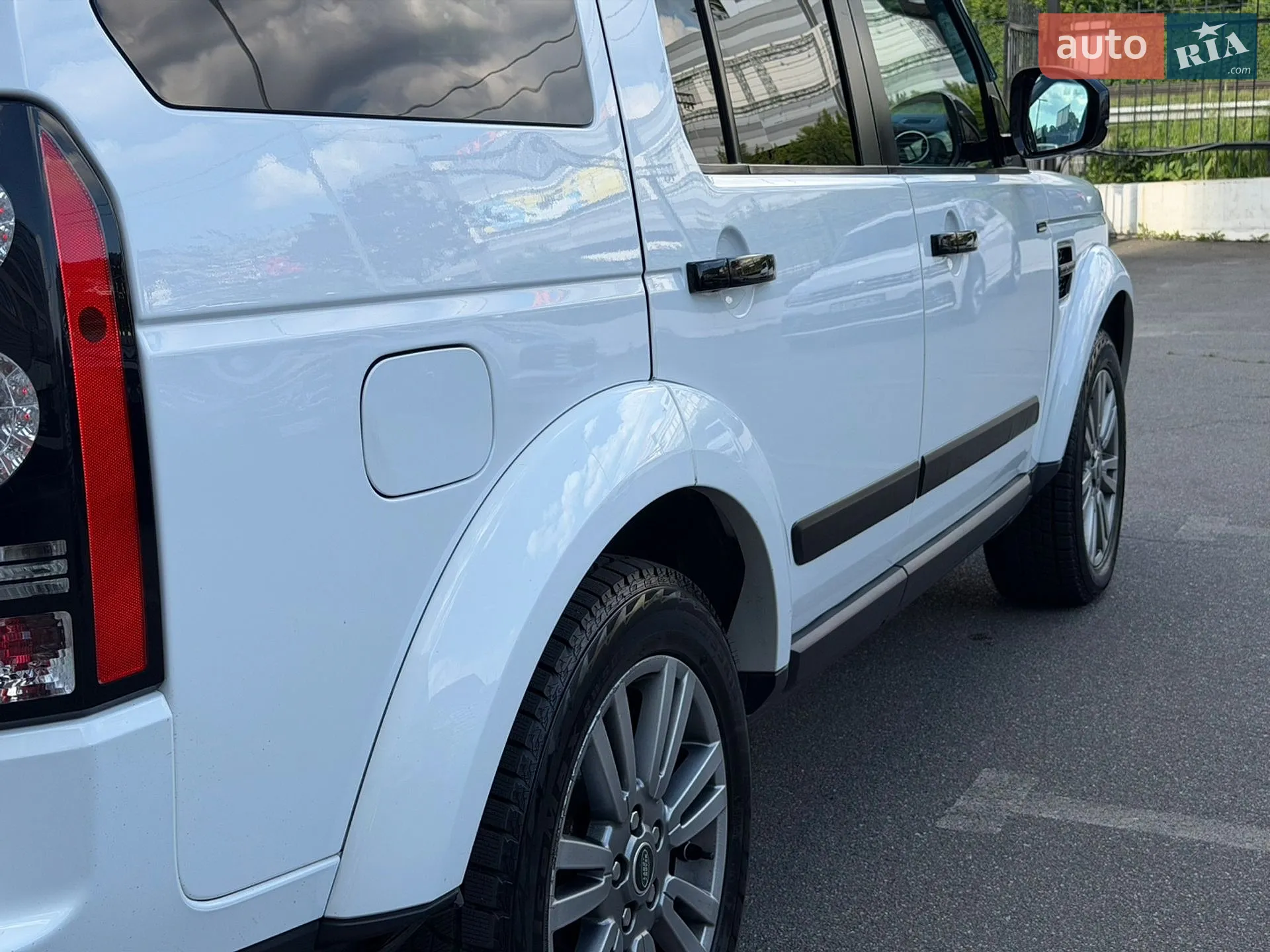 2014 Land Rover Discovery - мініатюра 10