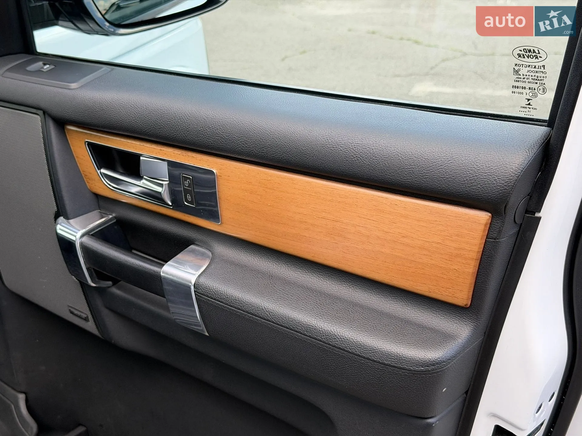 2014 Land Rover Discovery - мініатюра 21