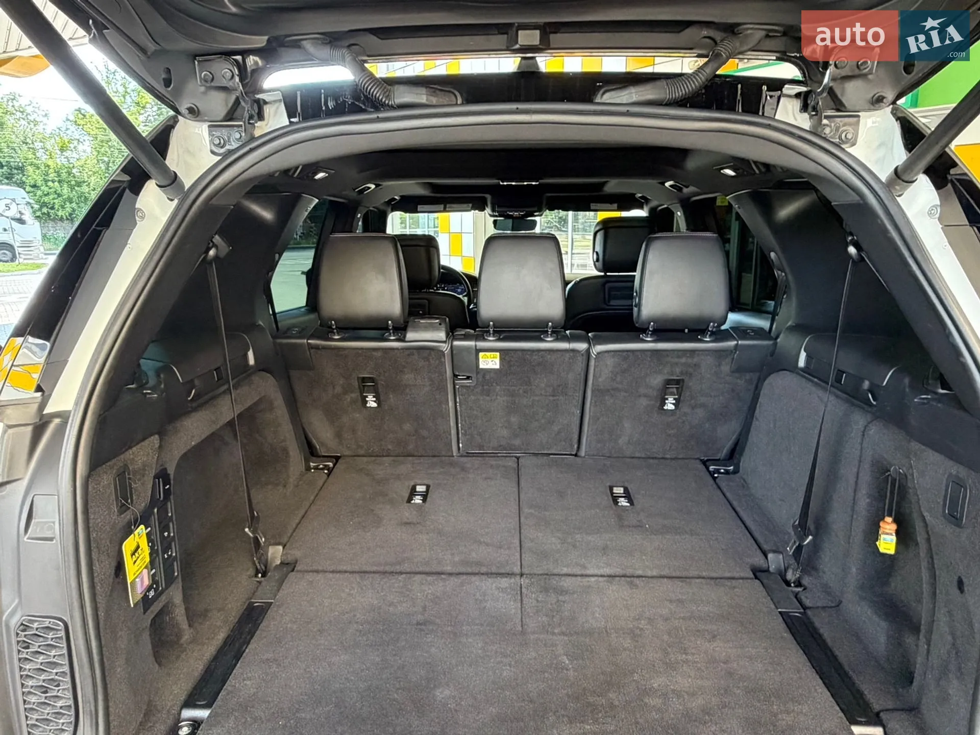2021 Land Rover Discovery - мініатюра 40