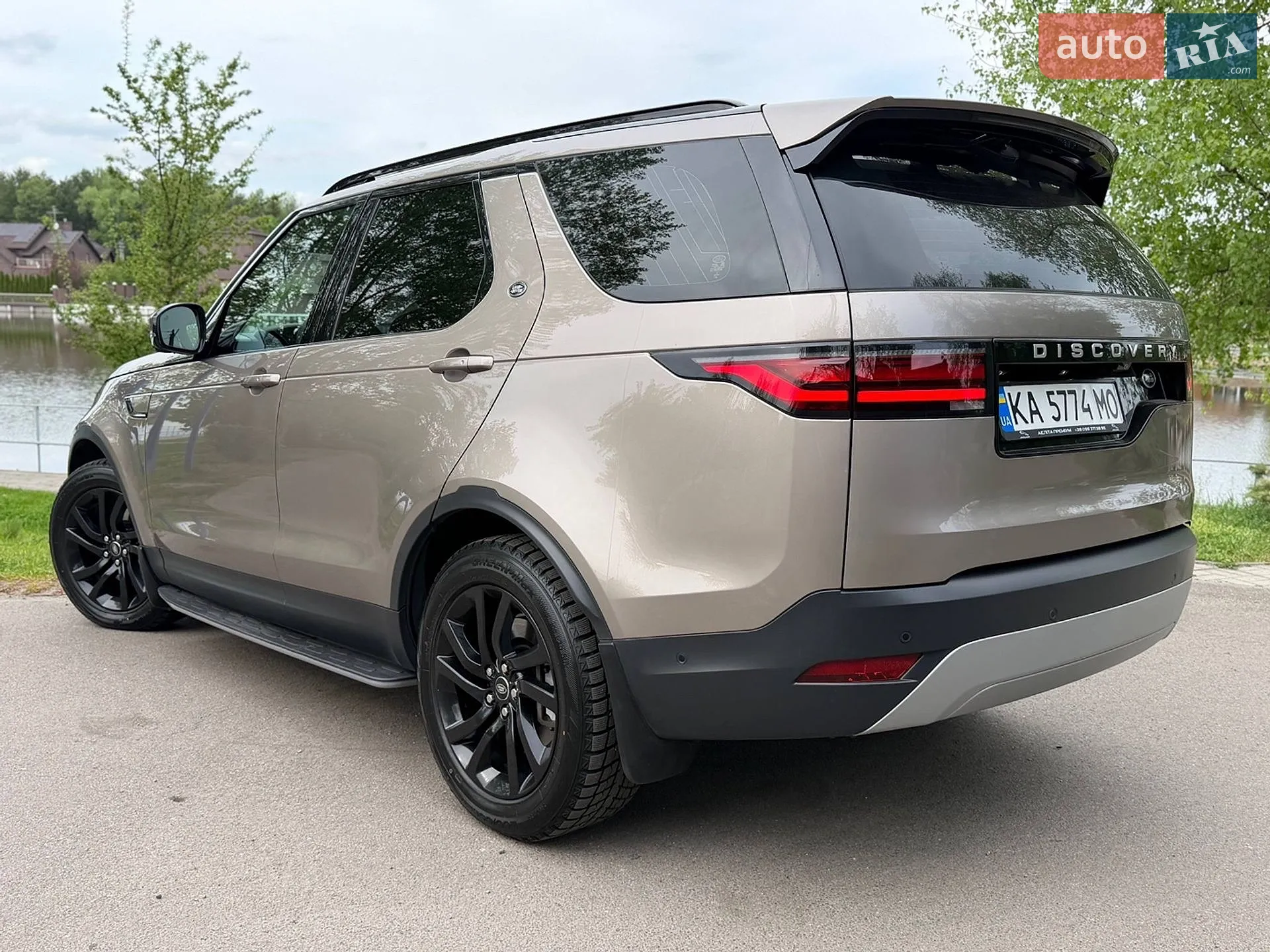 2021 Land Rover Discovery - мініатюра 14
