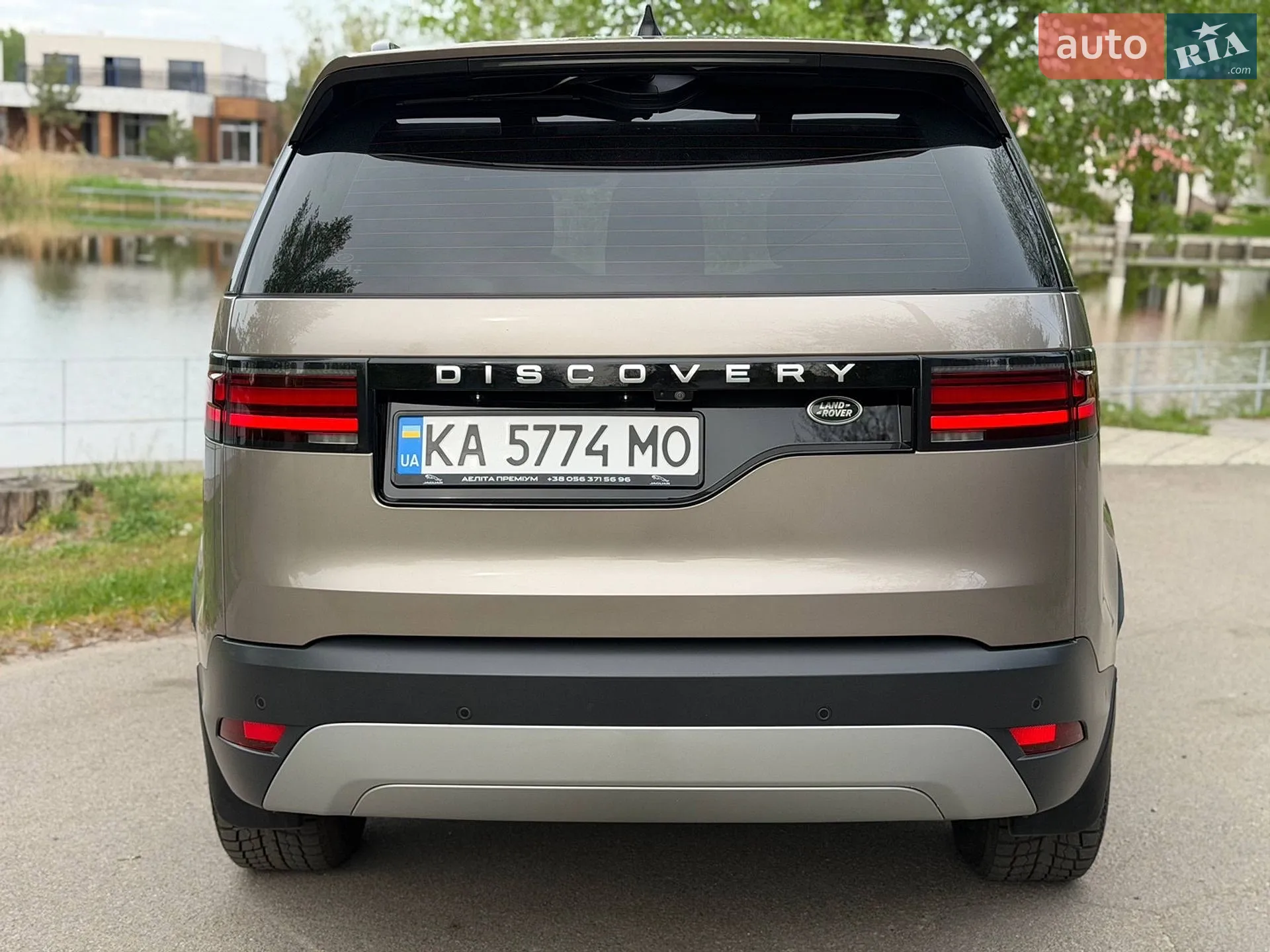 2021 Land Rover Discovery - мініатюра 18