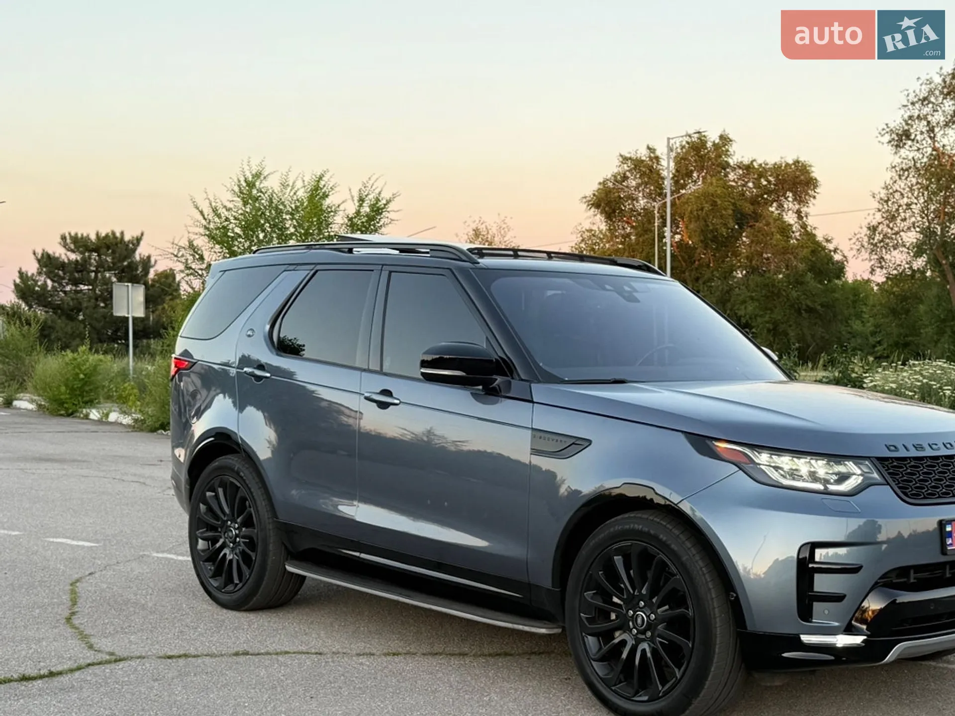 2019 Land Rover Discovery - мініатюра 2