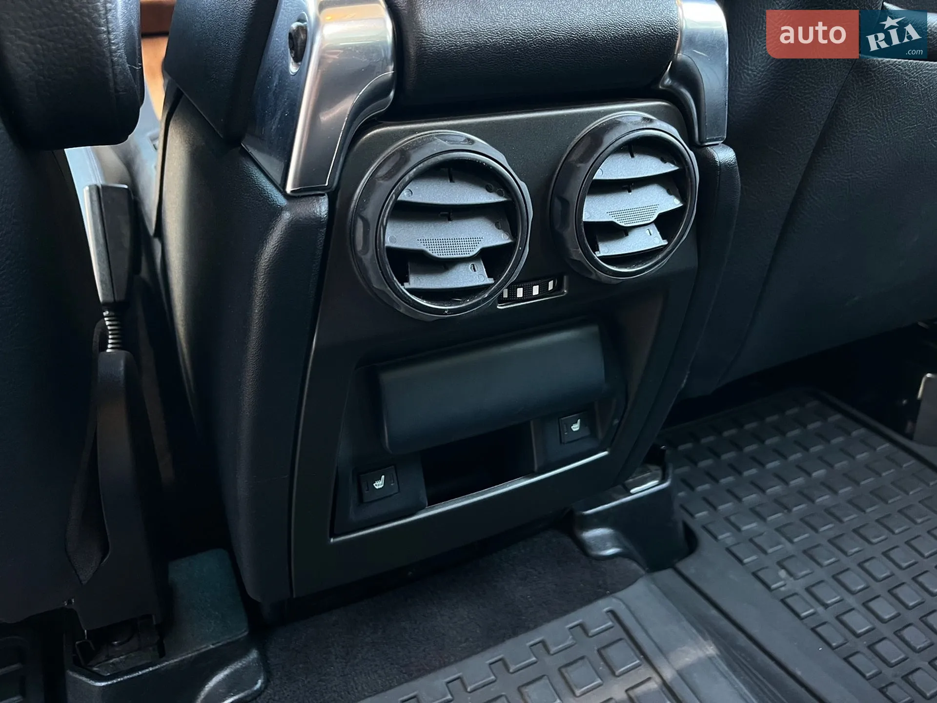2012 Land Rover Discovery - мініатюра 26