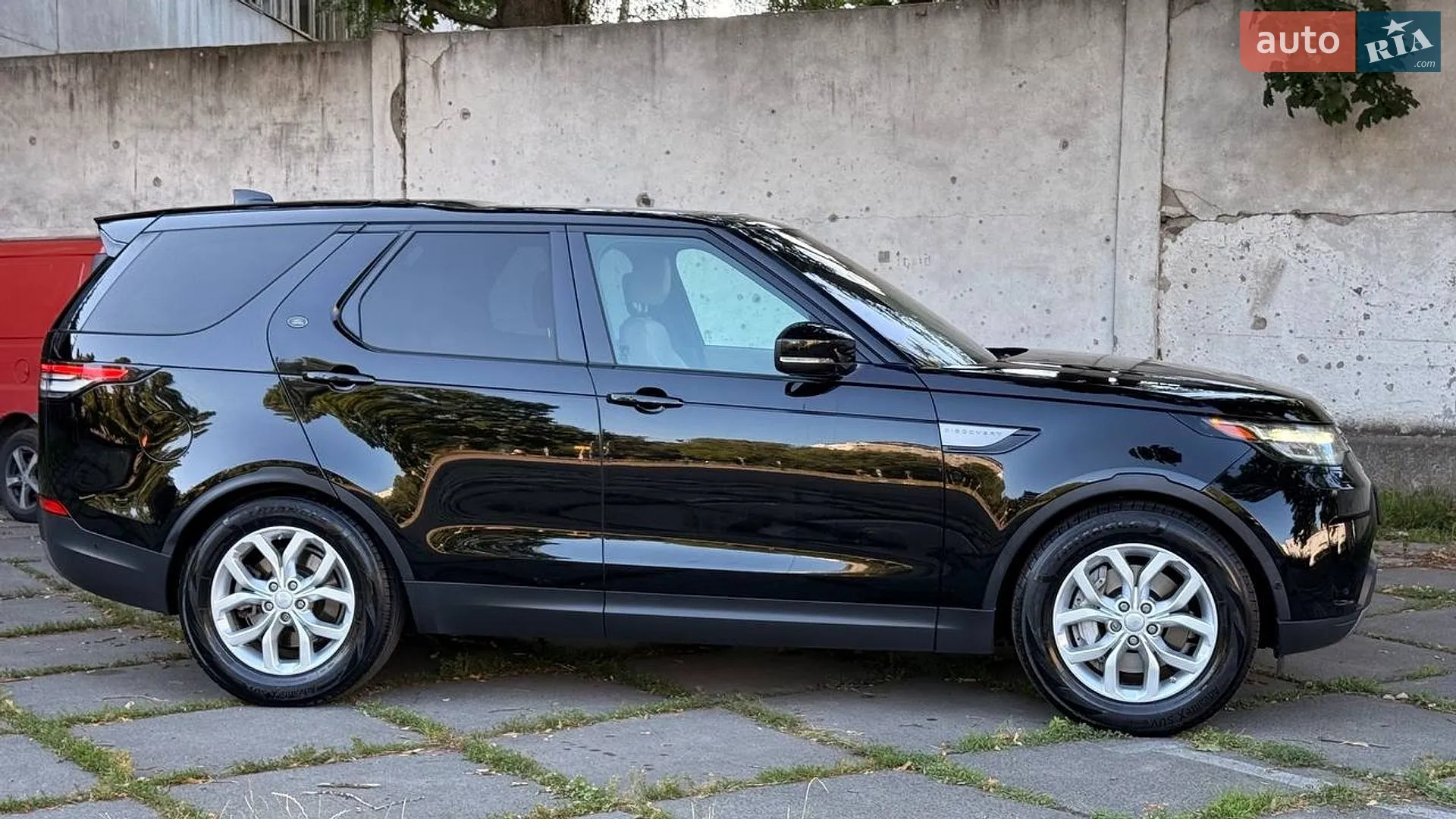 2019 Land Rover Discovery - мініатюра 4