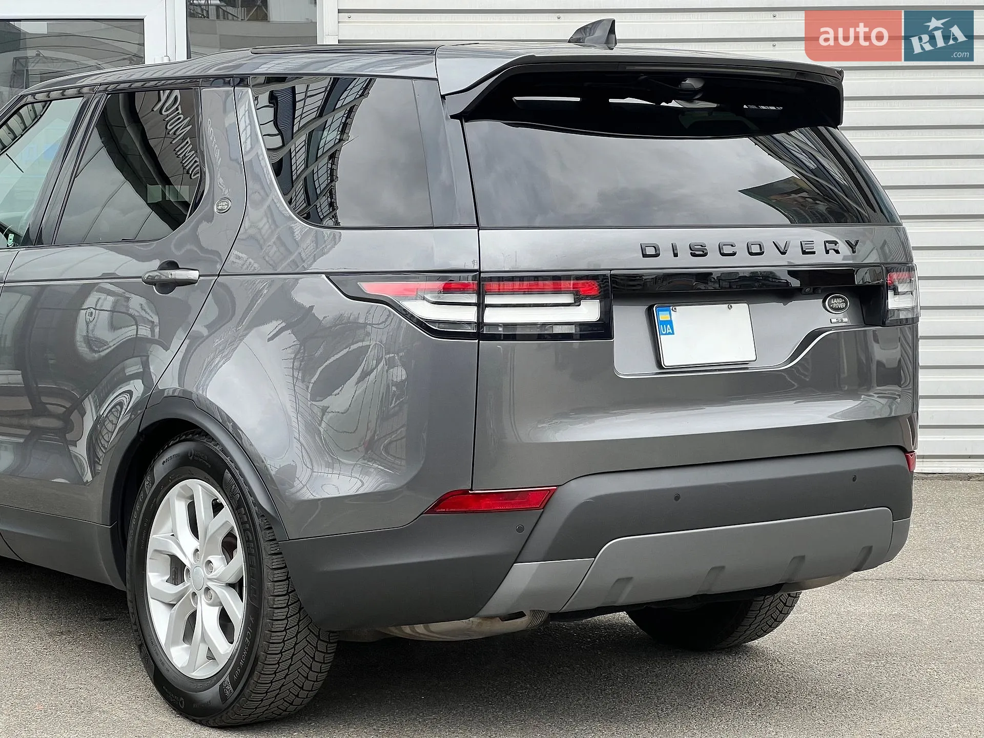 2018 Land Rover Discovery - мініатюра 11