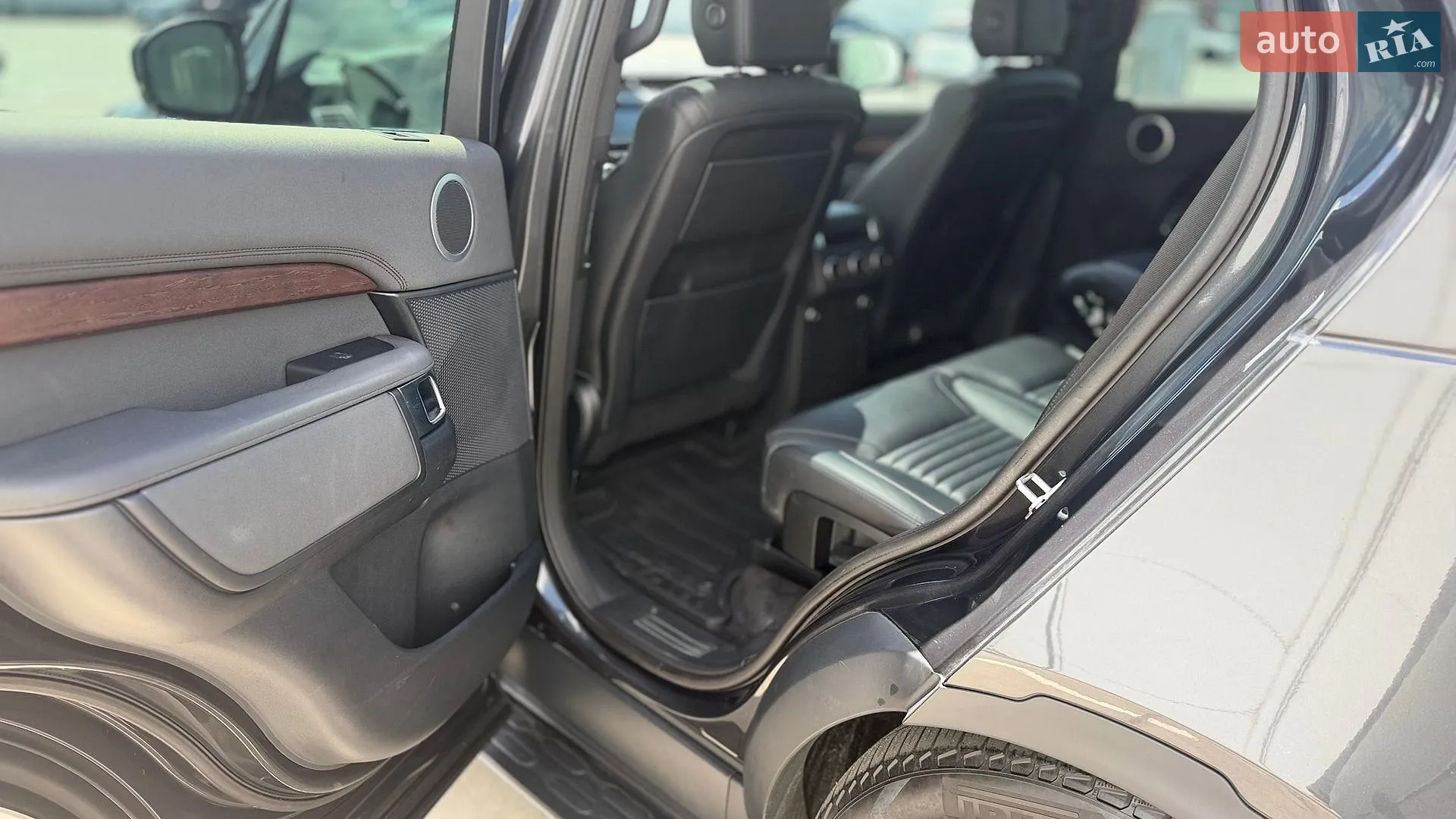 2020 Land Rover Discovery - мініатюра 35