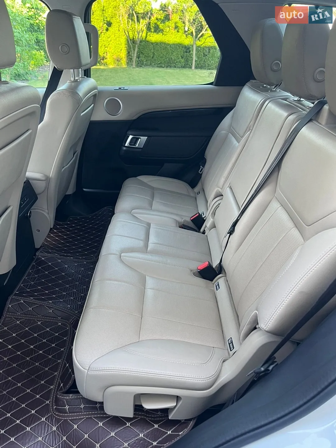 2020 Land Rover Discovery - мініатюра 15