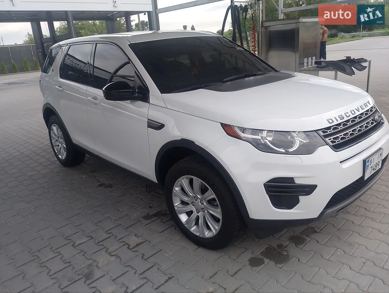 2016 Land Rover Discovery - мініатюра 17