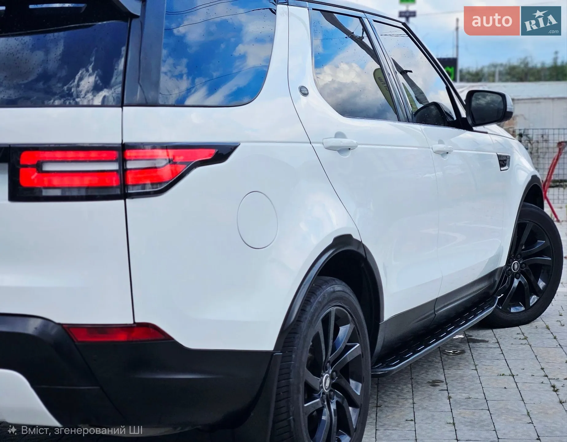 2017 Land Rover Discovery - мініатюра 10