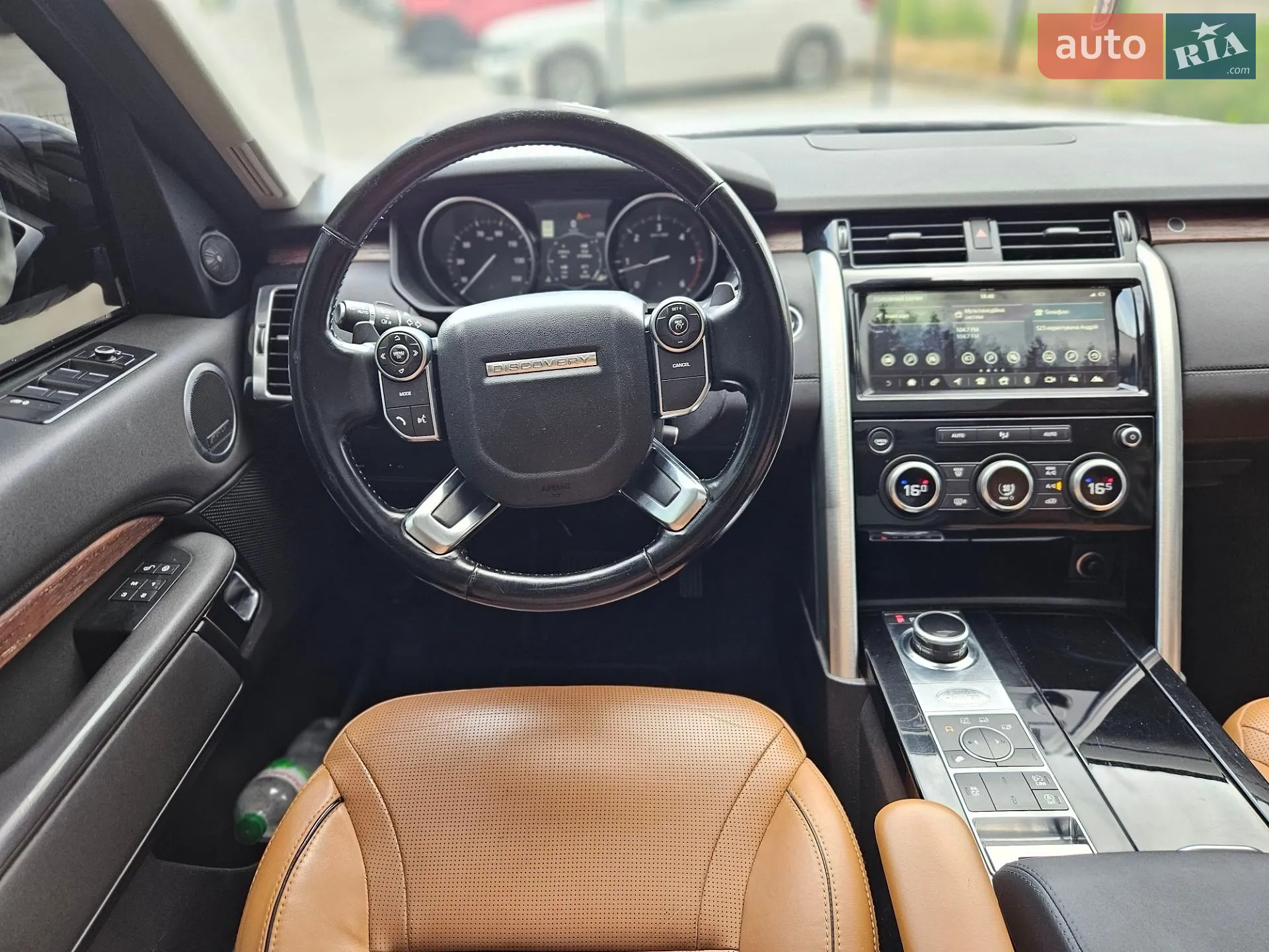 2017 Land Rover Discovery - мініатюра 31