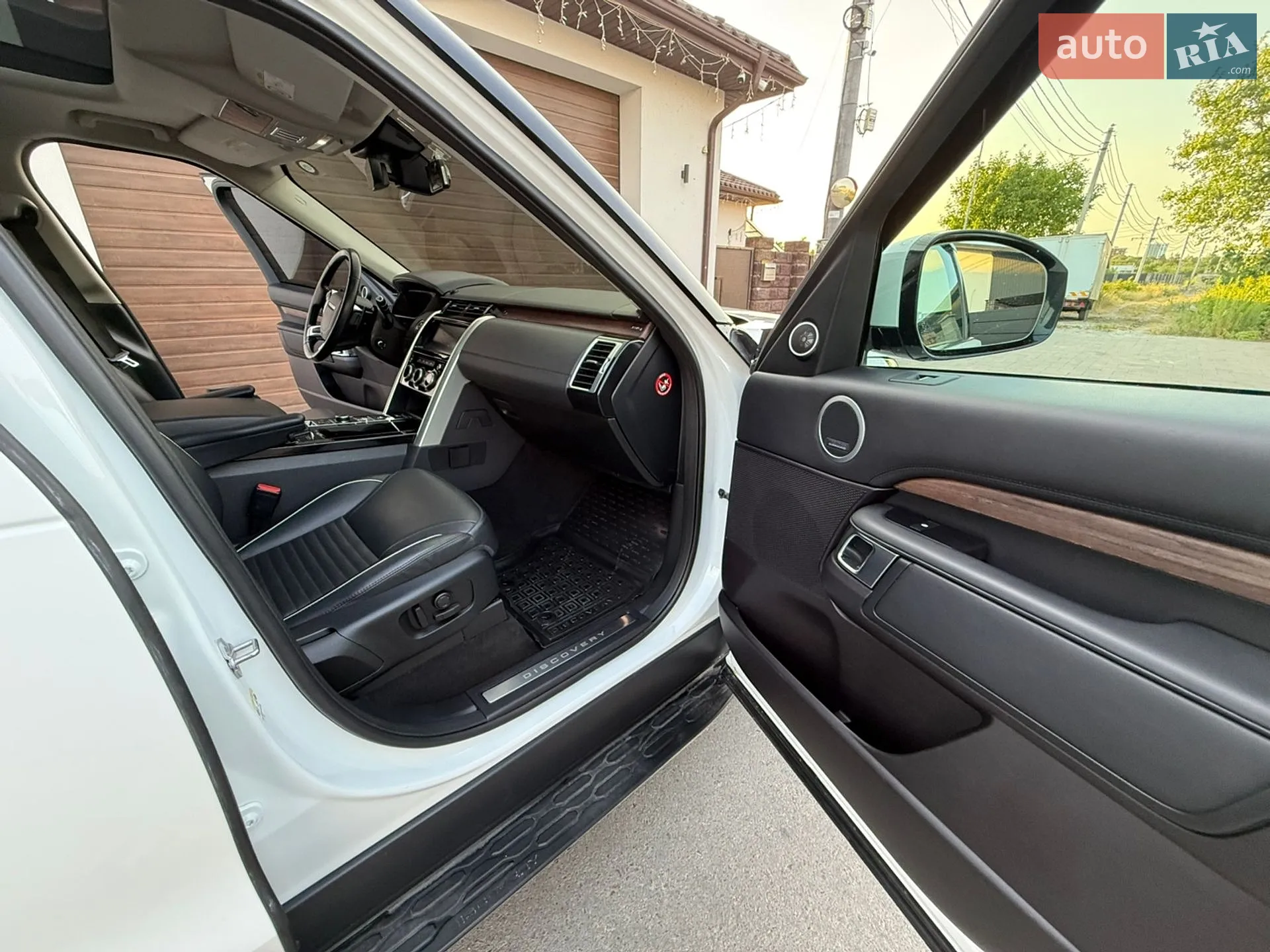 2018 Land Rover Discovery - мініатюра 5