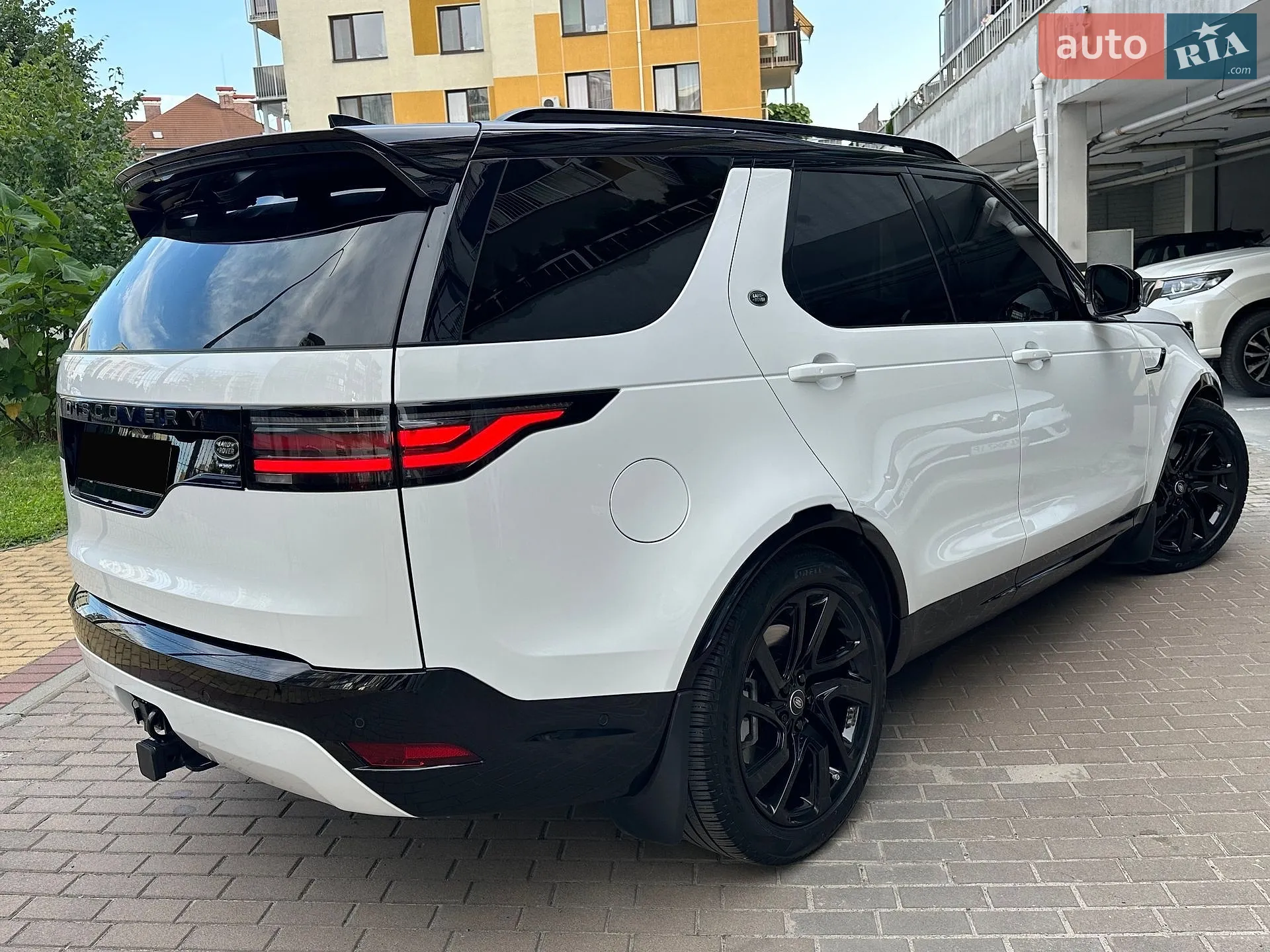 2023 Land Rover Discovery - мініатюра 8