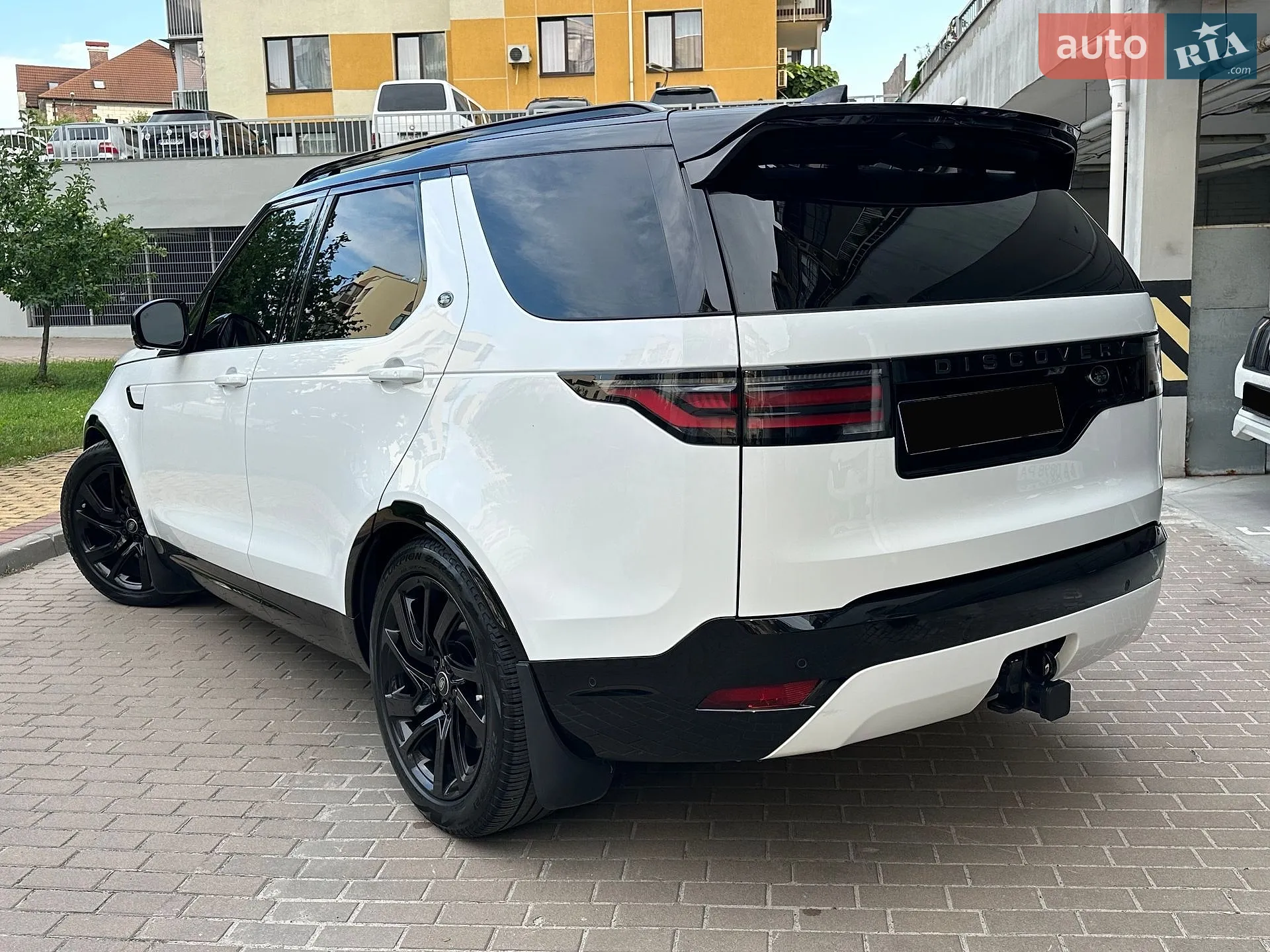 2023 Land Rover Discovery - мініатюра 12