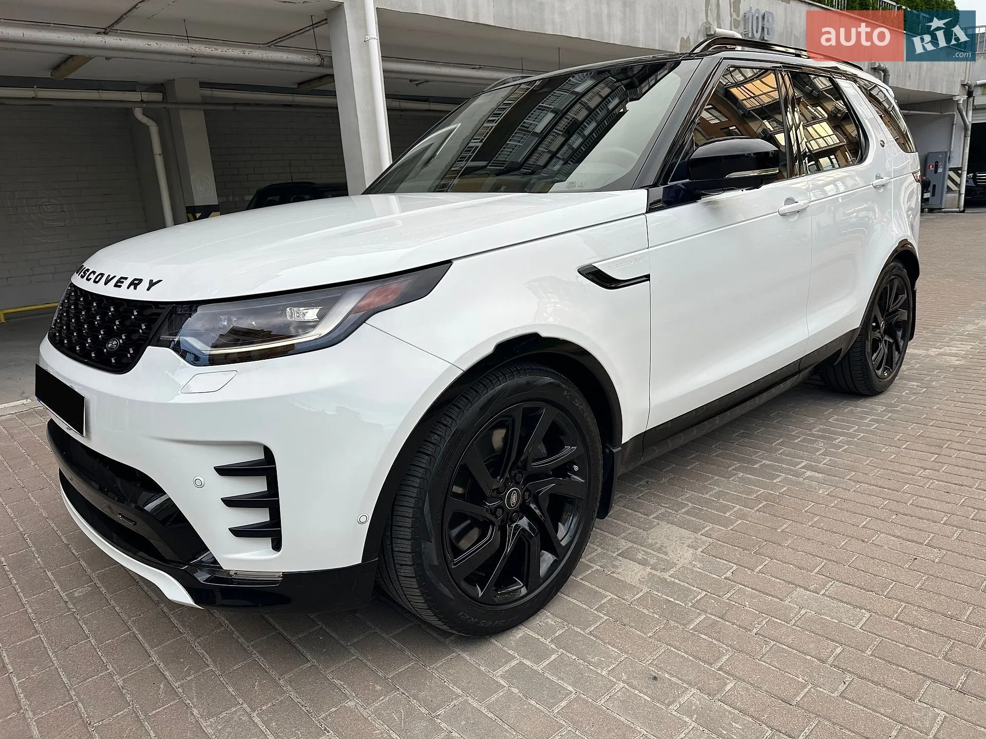 2023 Land Rover Discovery - мініатюра 15