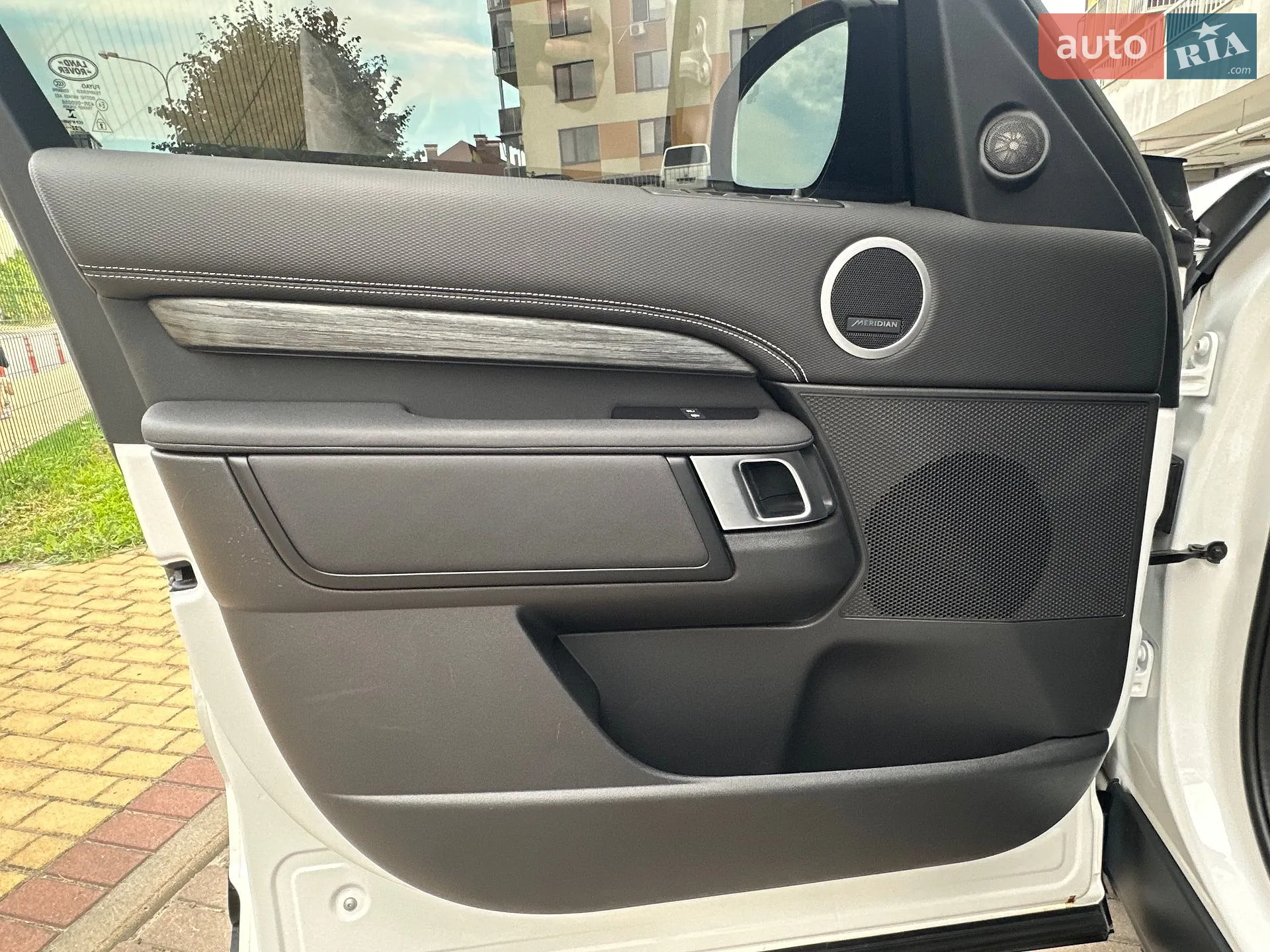 2023 Land Rover Discovery - мініатюра 49