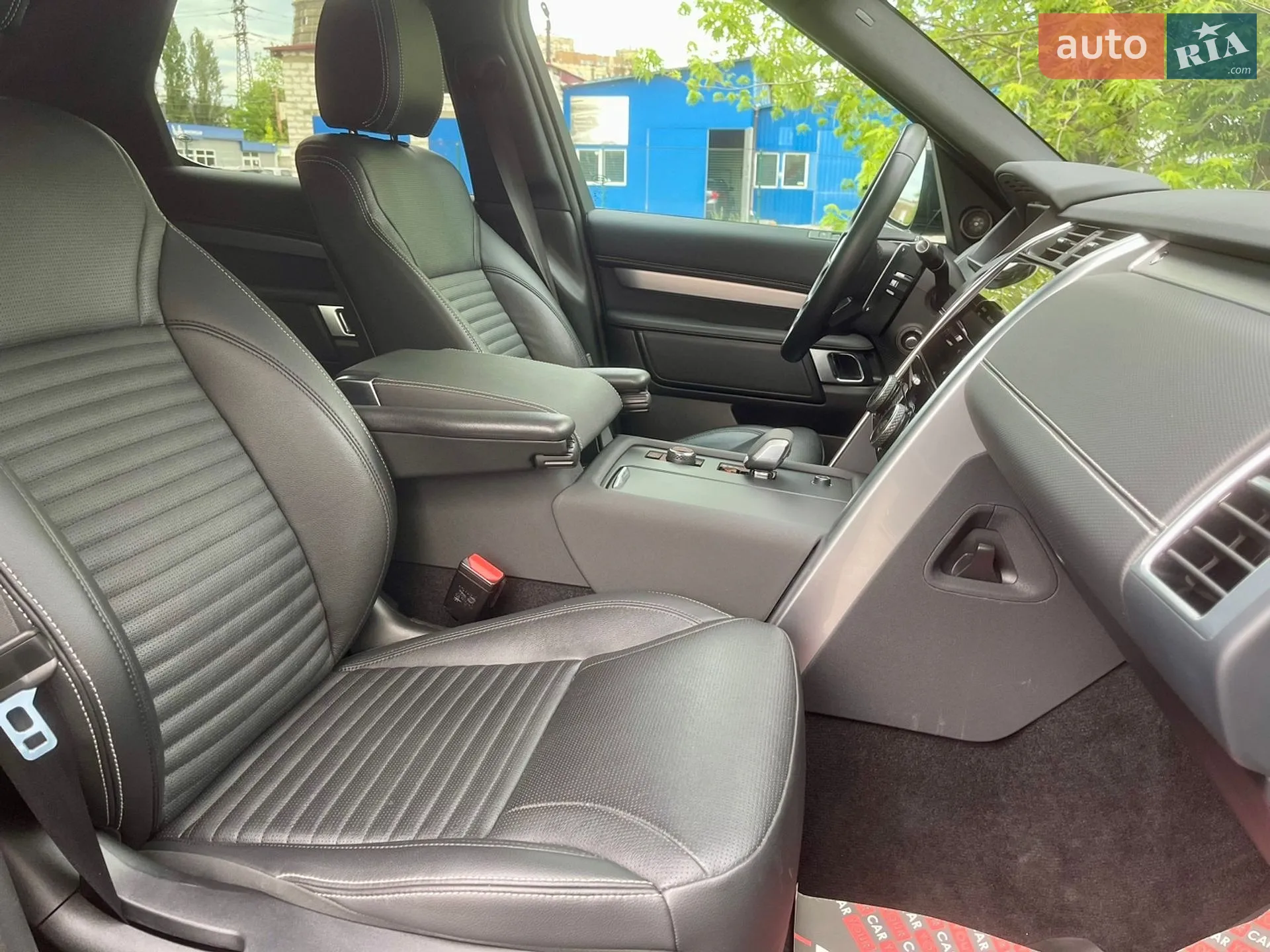 2023 Land Rover Discovery - мініатюра 28
