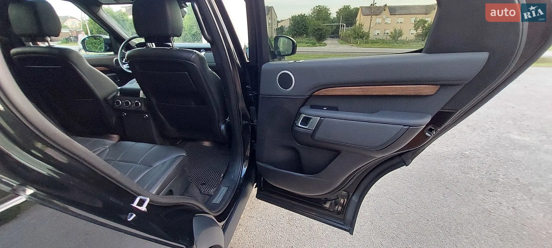 2019 Land Rover Discovery - мініатюра 44
