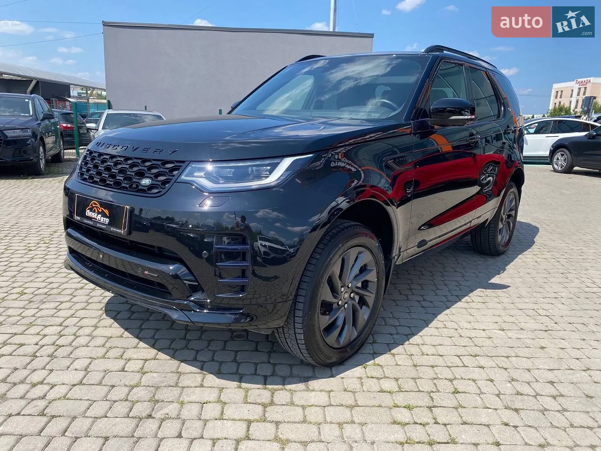 2023 Land Rover Discovery - мініатюра 2