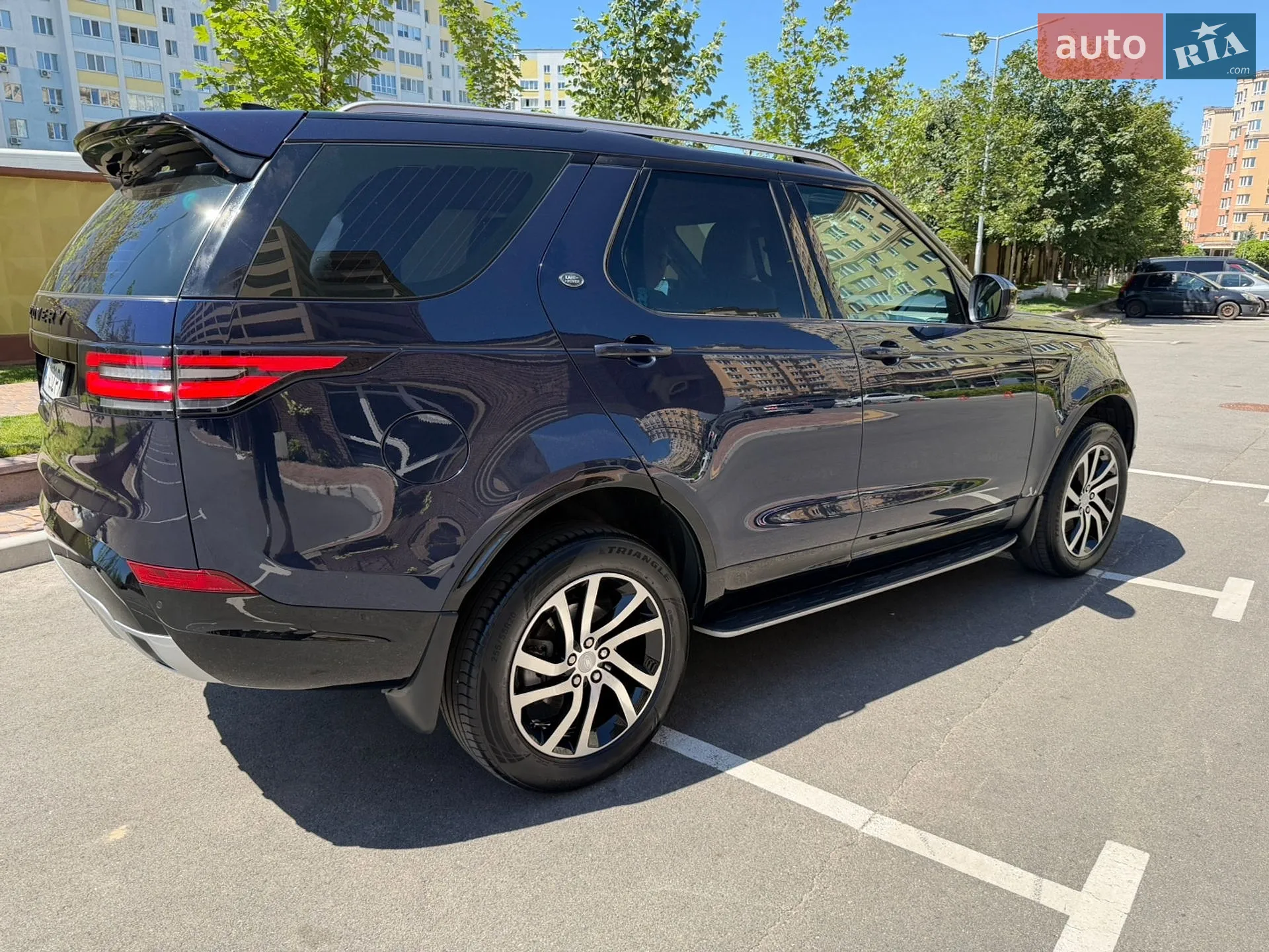 2018 Land Rover Discovery - мініатюра 4