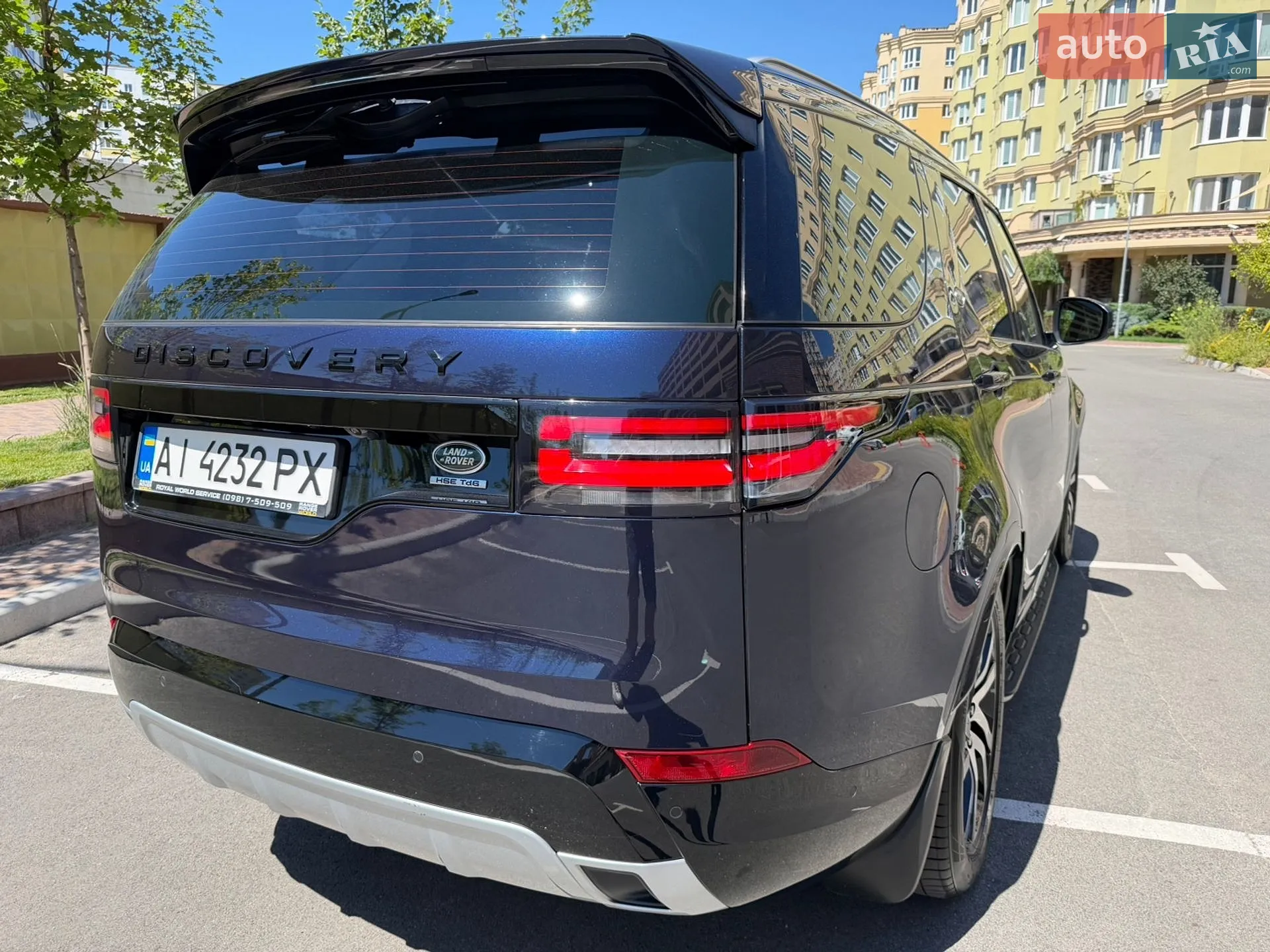 2018 Land Rover Discovery - мініатюра 16