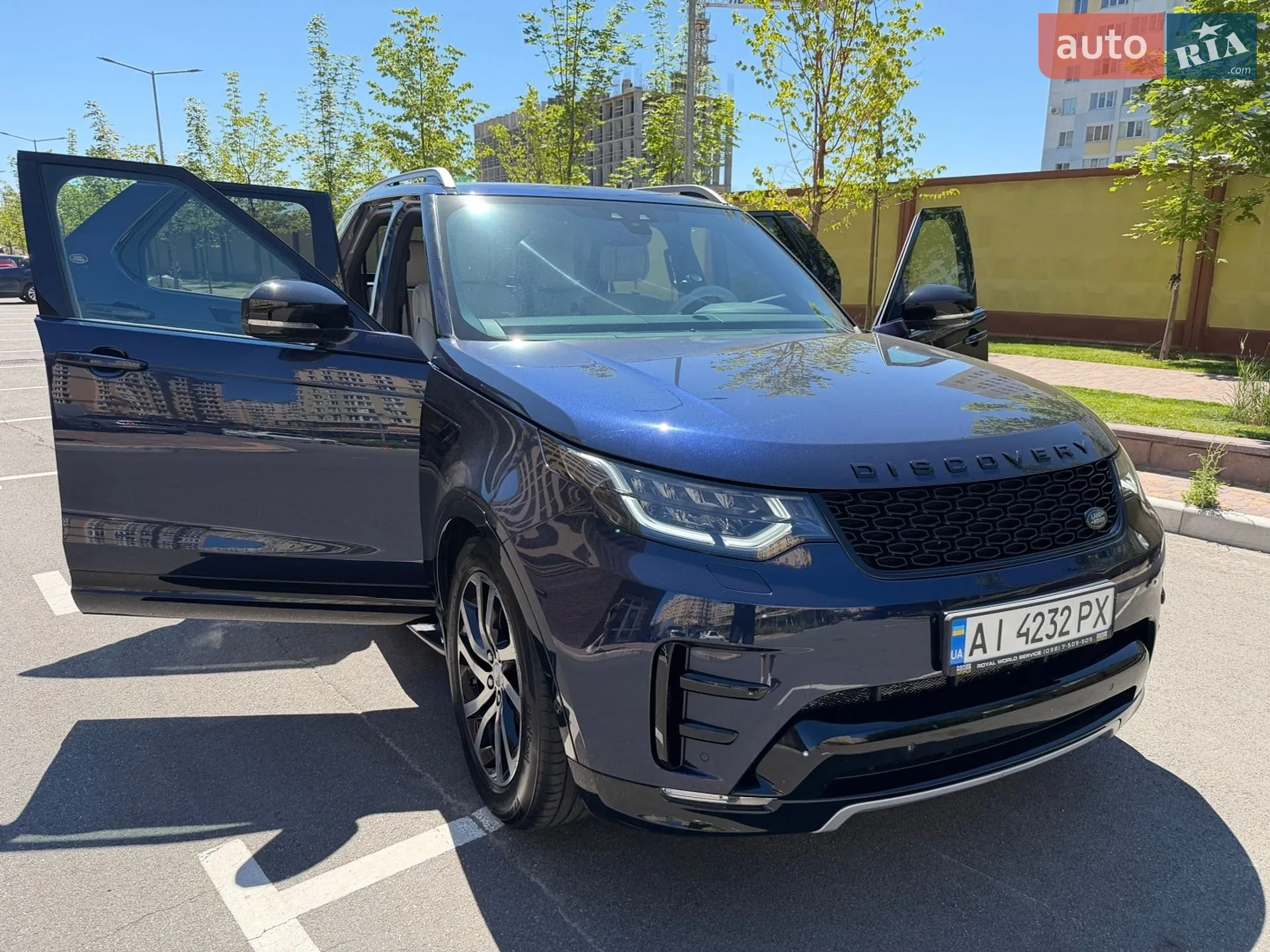 2018 Land Rover Discovery - мініатюра 17