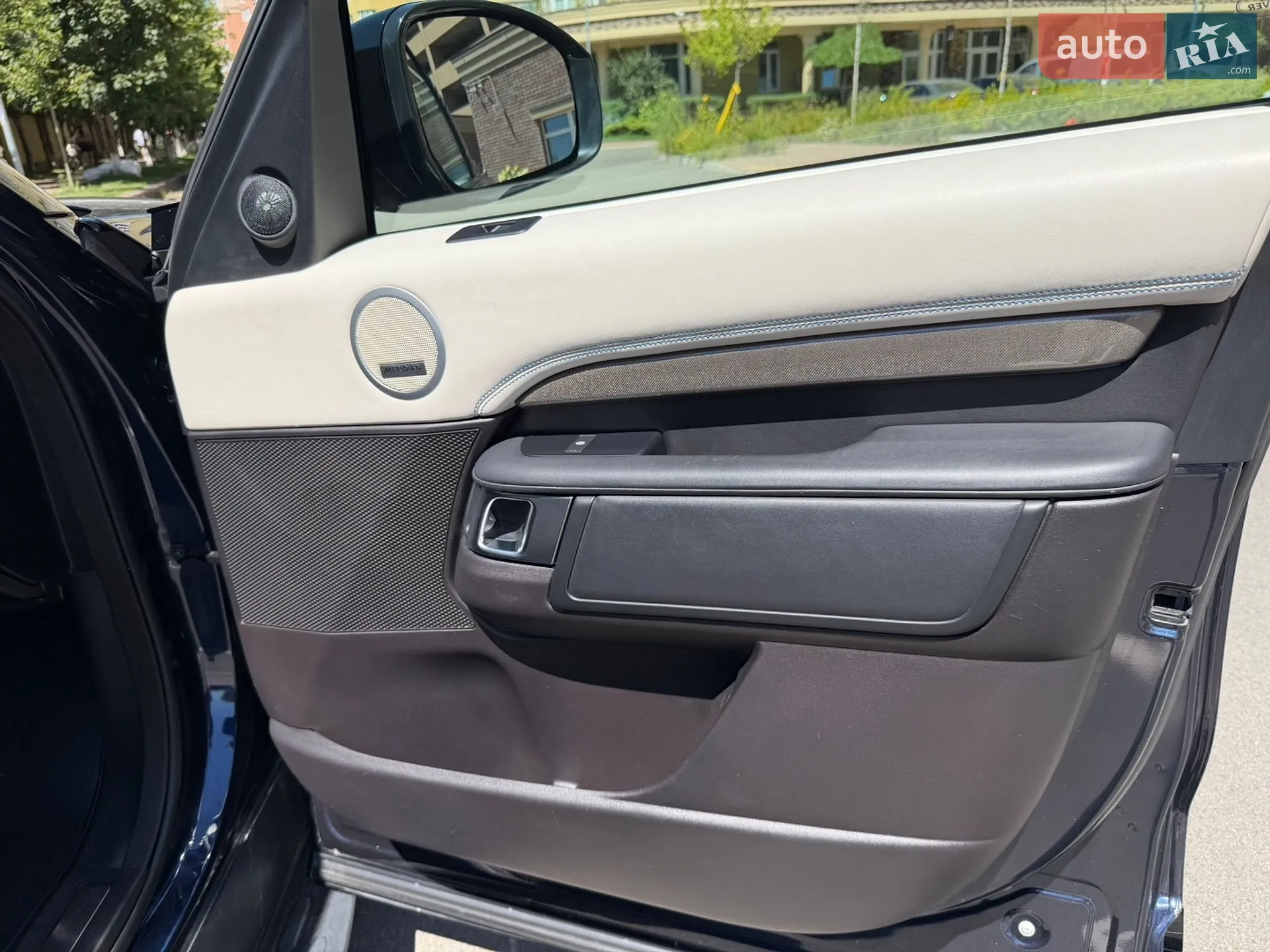 2018 Land Rover Discovery - мініатюра 40
