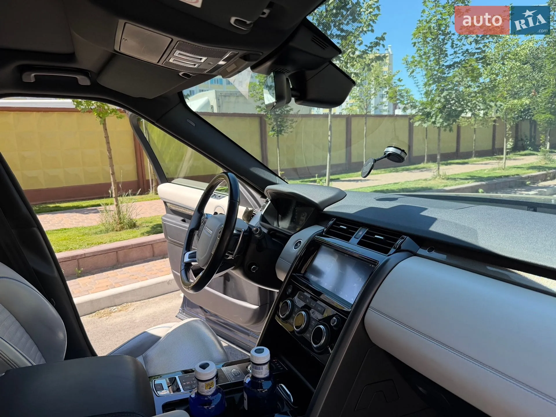 2018 Land Rover Discovery - мініатюра 47