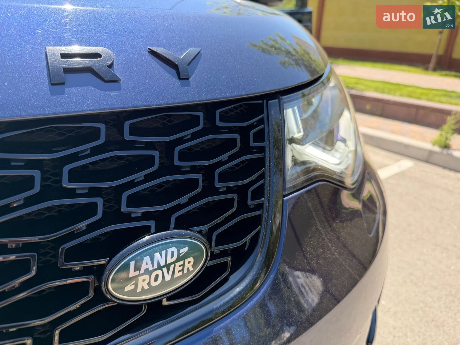 2018 Land Rover Discovery - мініатюра 48