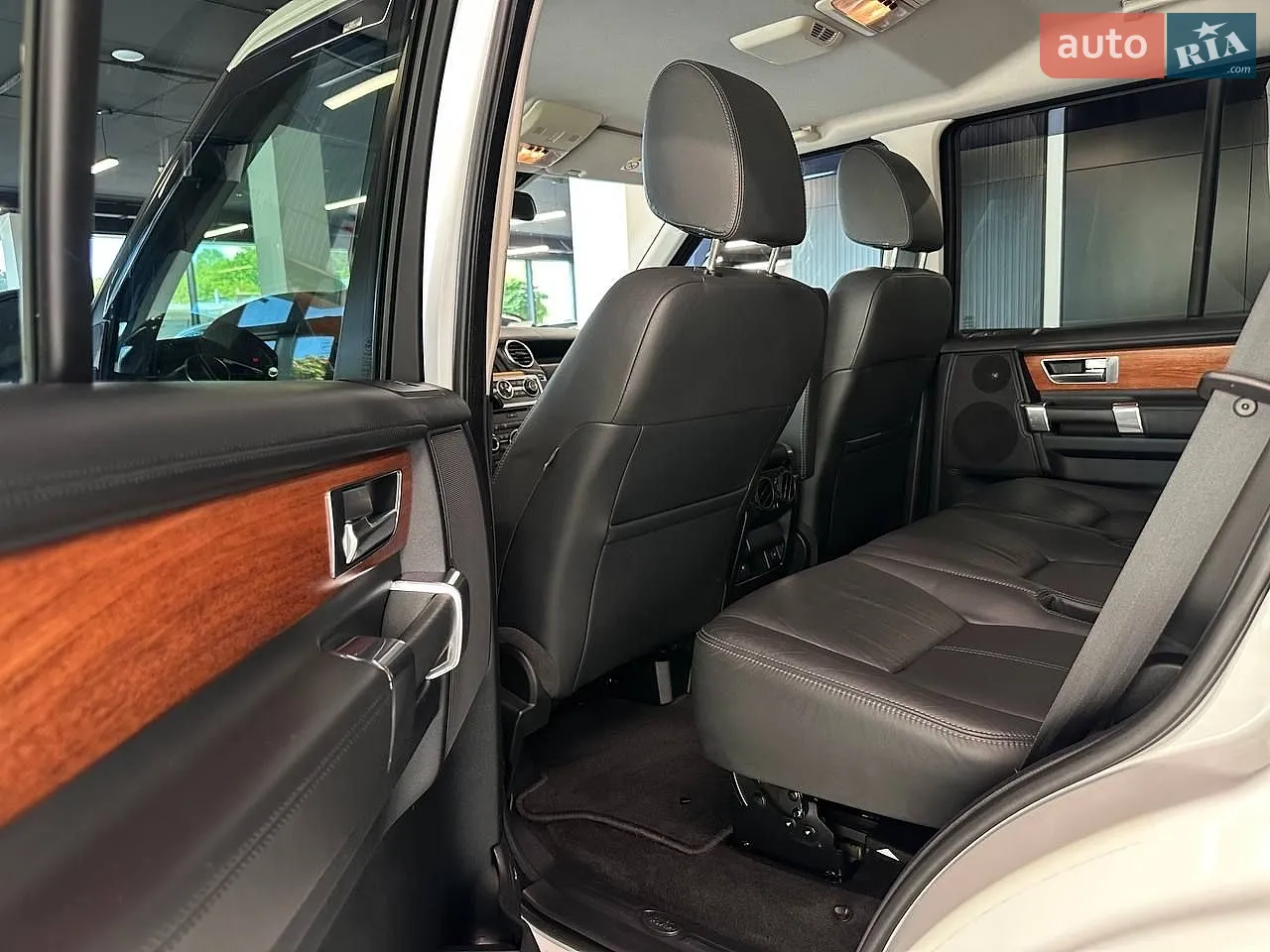2014 Land Rover Discovery - мініатюра 30