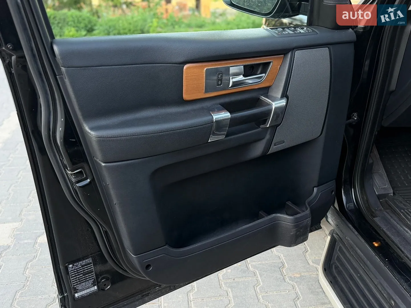 2015 Land Rover Discovery - мініатюра 27