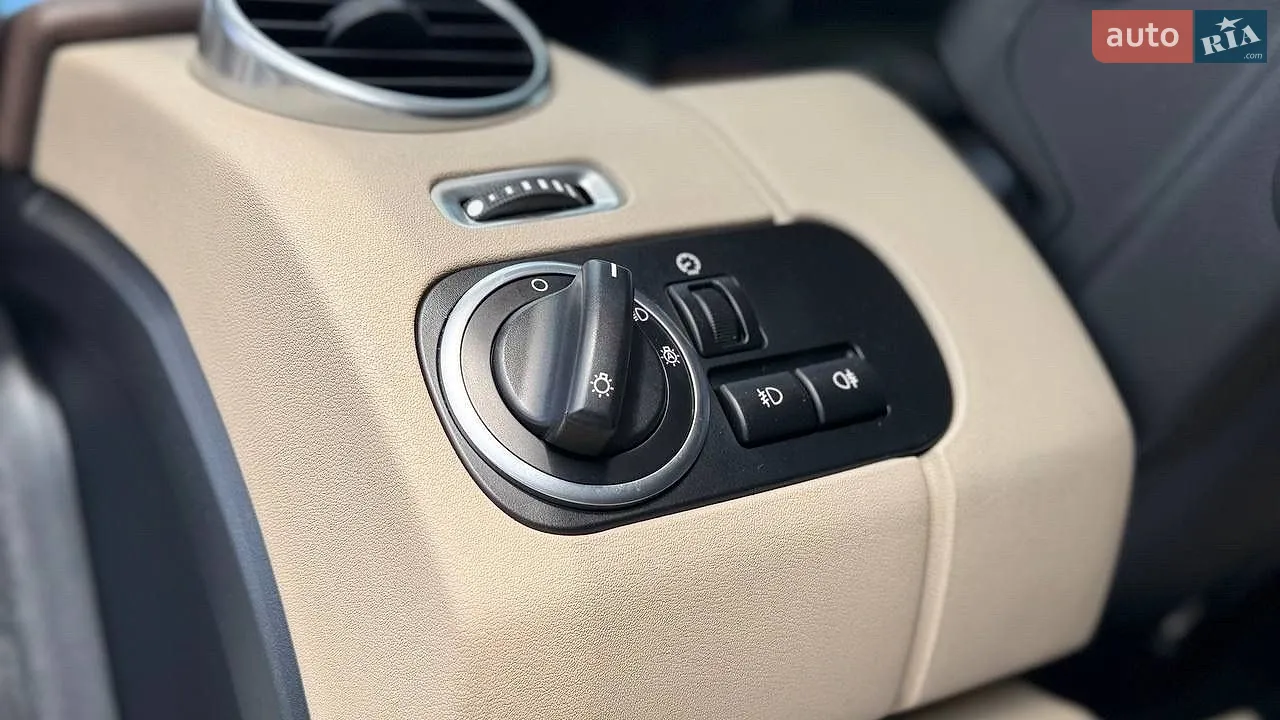 2016 Land Rover Discovery - мініатюра 68