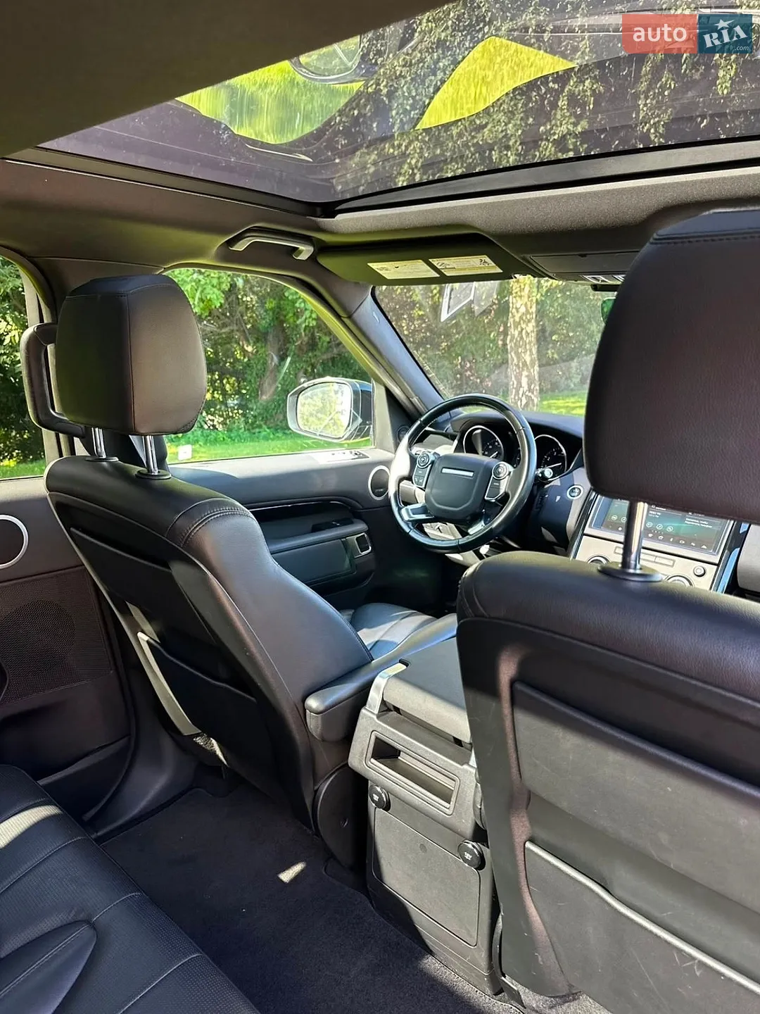 2018 Land Rover Discovery - мініатюра 14