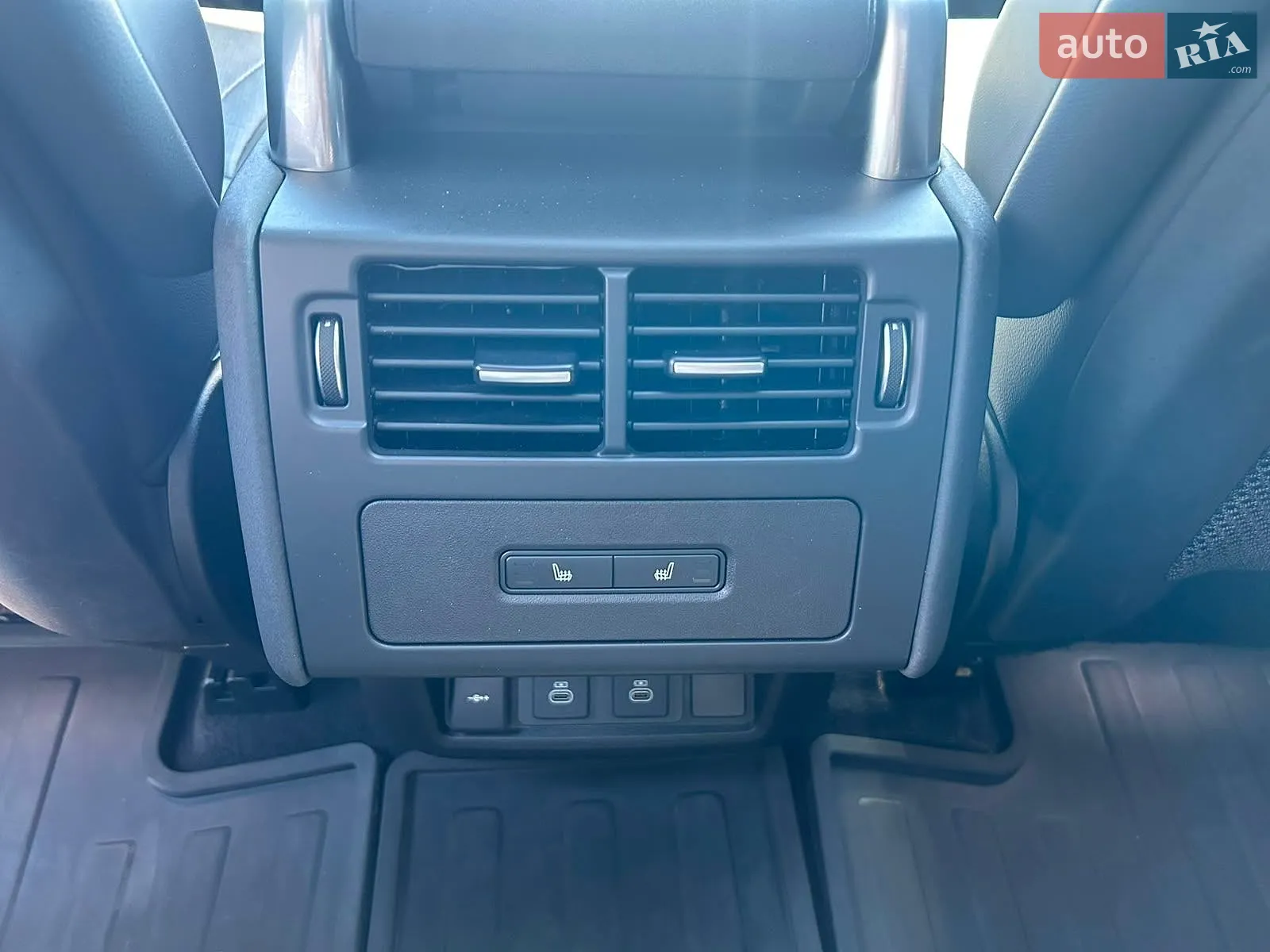 2023 Land Rover Discovery - мініатюра 28