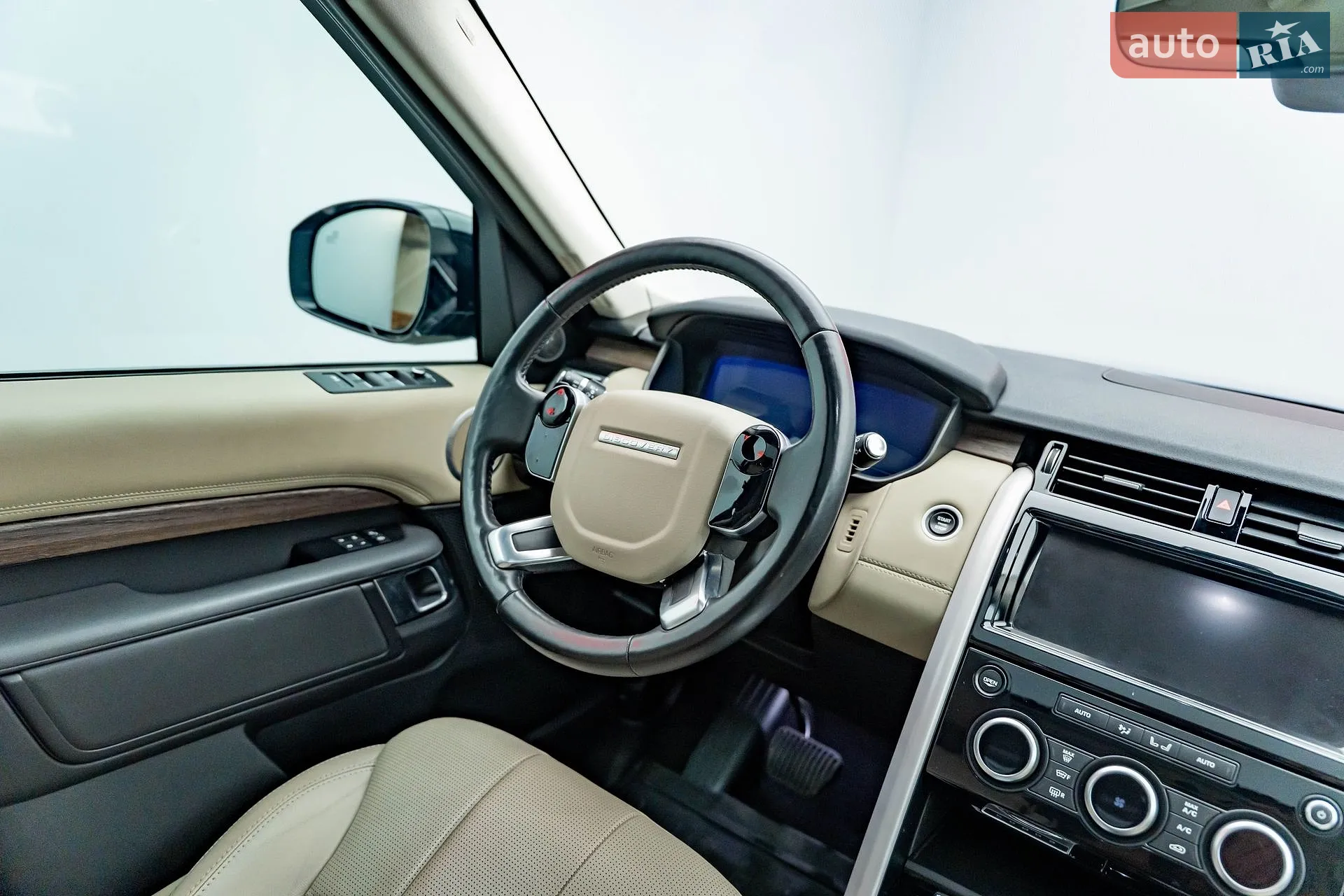 2019 Land Rover Discovery - мініатюра 15