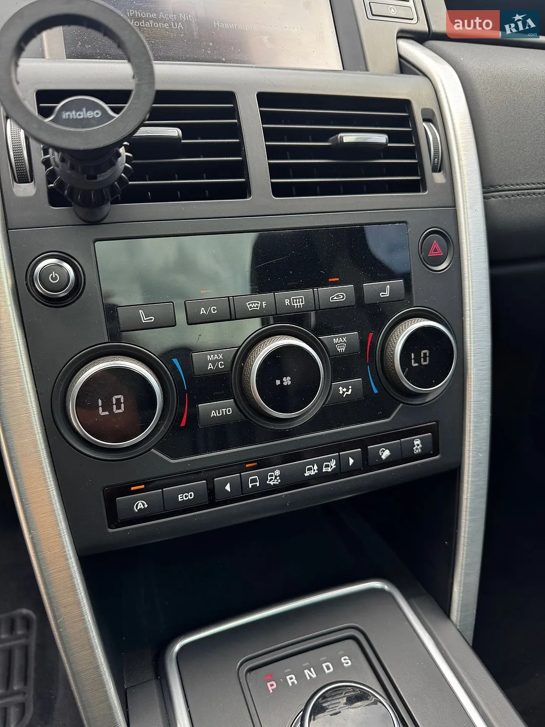 2016 Land Rover Discovery - мініатюра 26