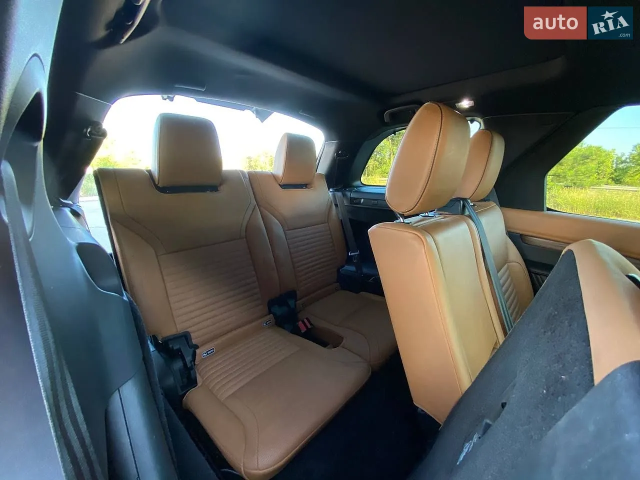 2017 Land Rover Discovery - мініатюра 28