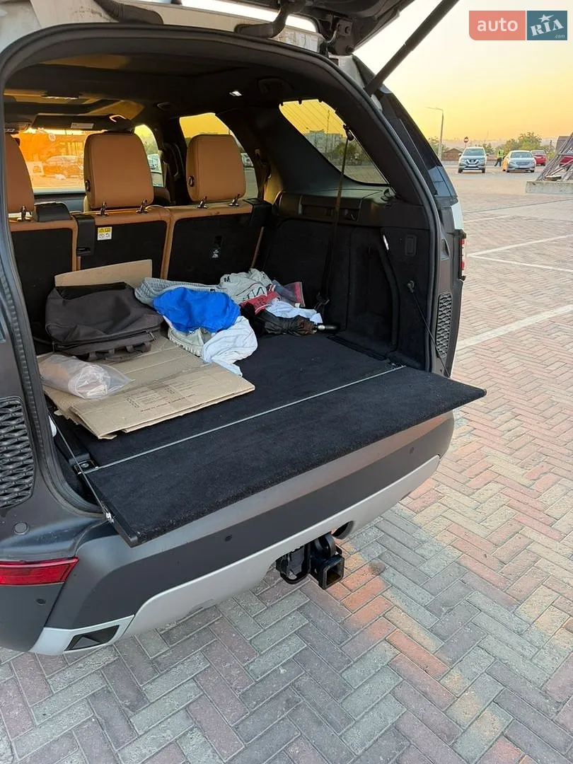 2017 Land Rover Discovery - мініатюра 10