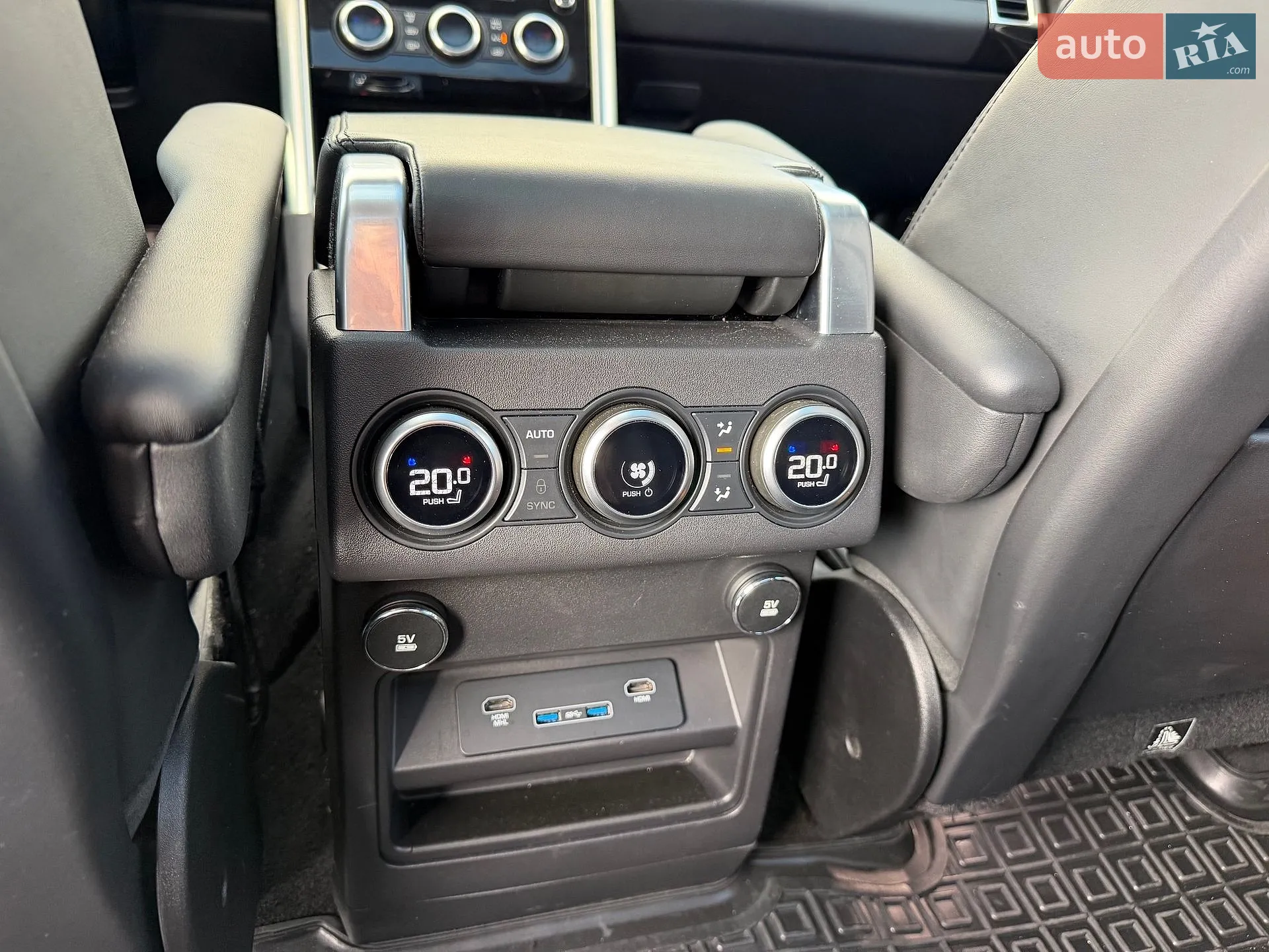 2018 Land Rover Discovery - мініатюра 30