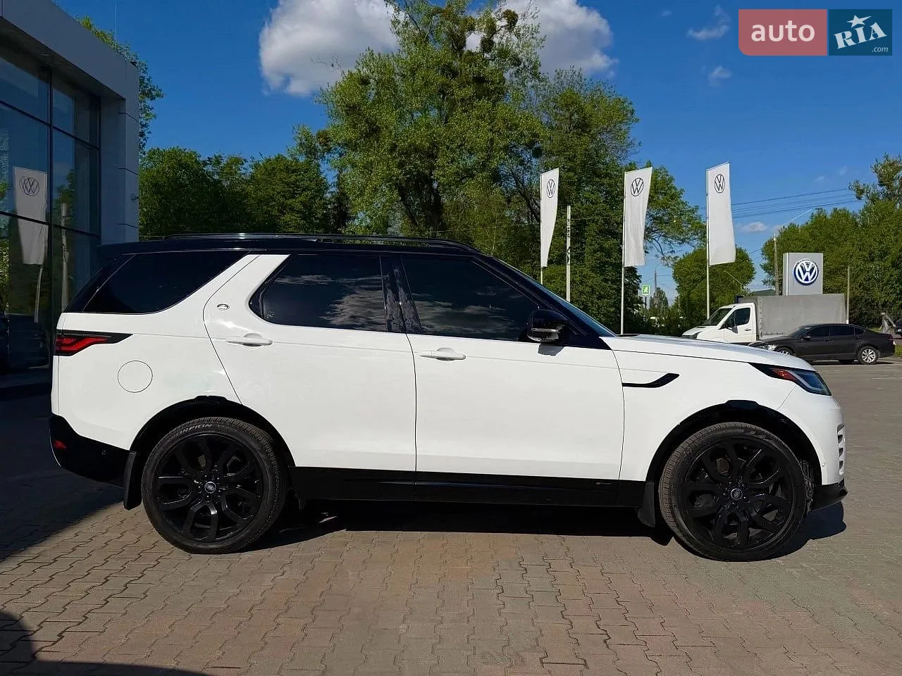 2021 Land Rover Discovery - мініатюра 4