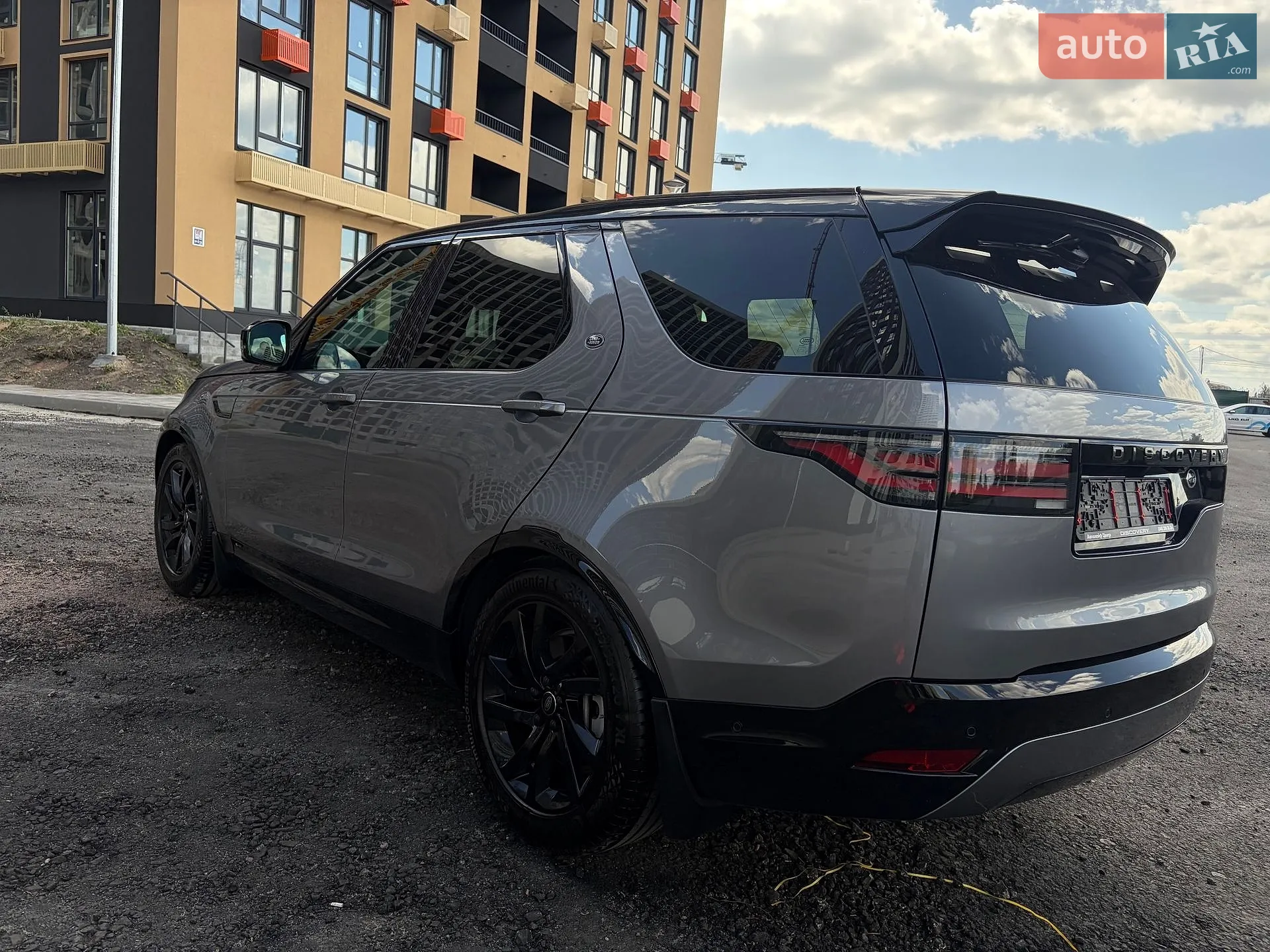 2021 Land Rover Discovery - мініатюра 2