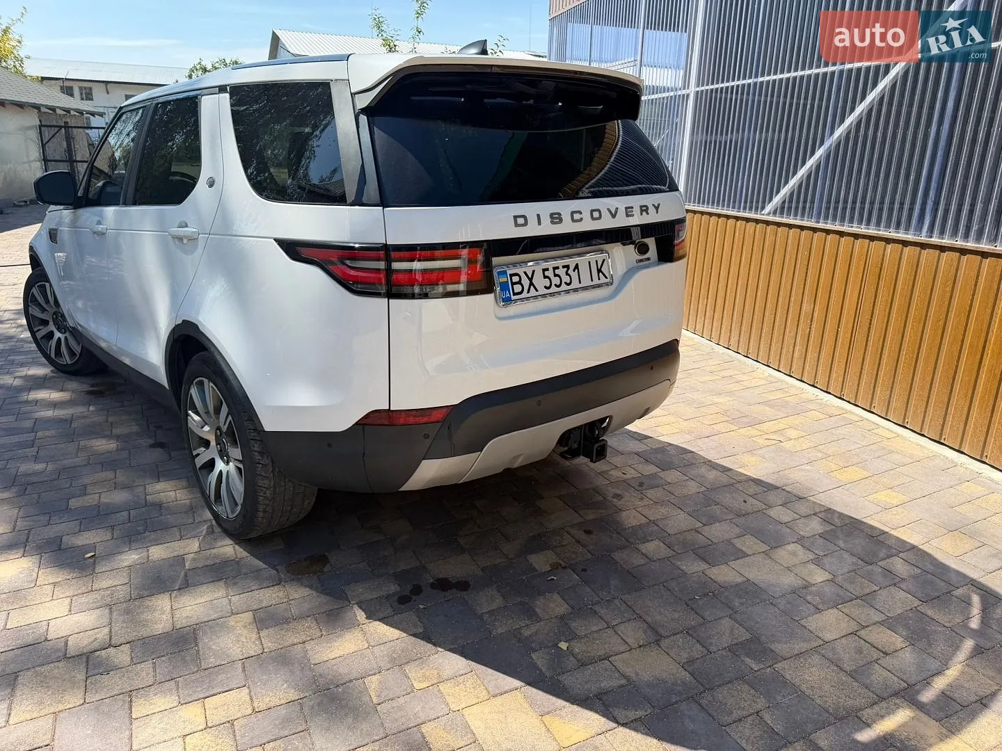 2017 Land Rover Discovery - мініатюра 3