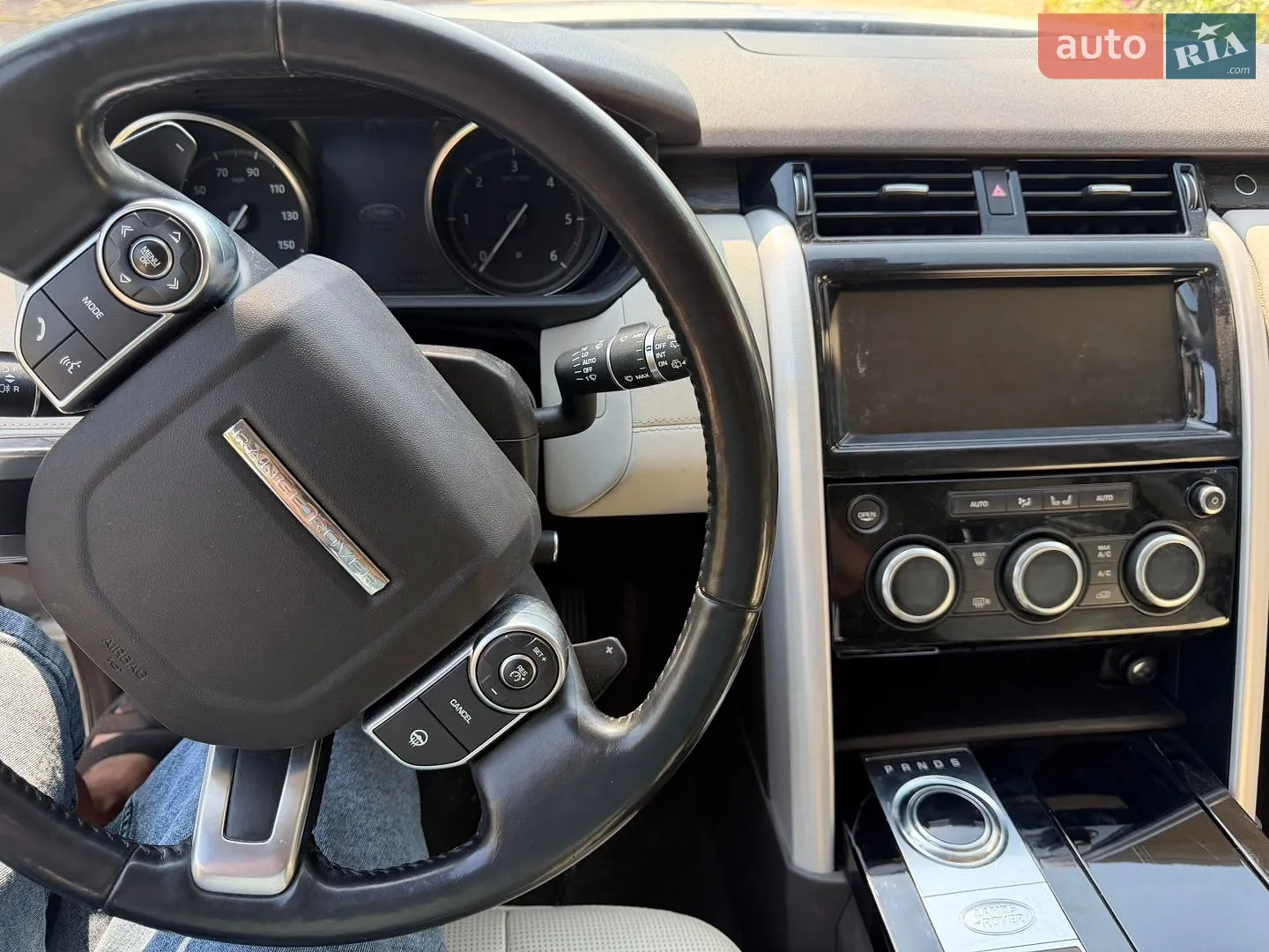 2017 Land Rover Discovery - мініатюра 13